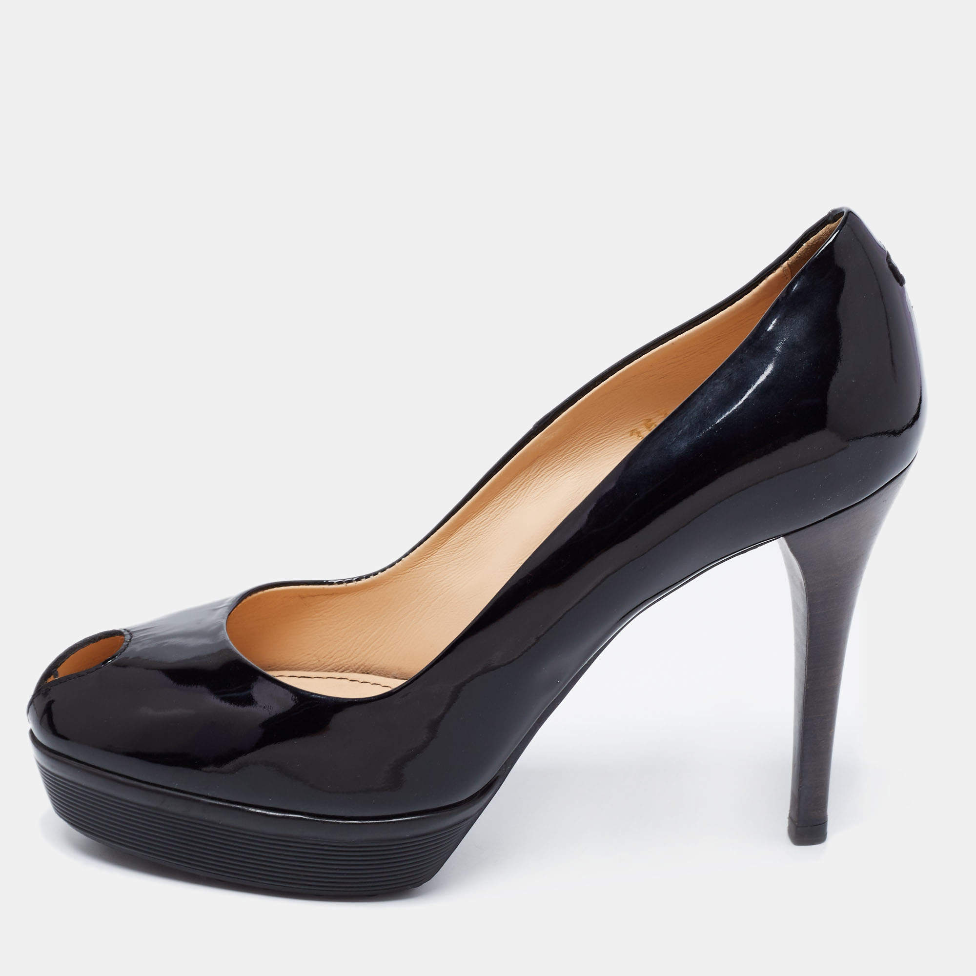 Pre Owned حذاء كعب عالي تودز جلد أسود لامع مقدمة مفتوحة مقاس 36.5