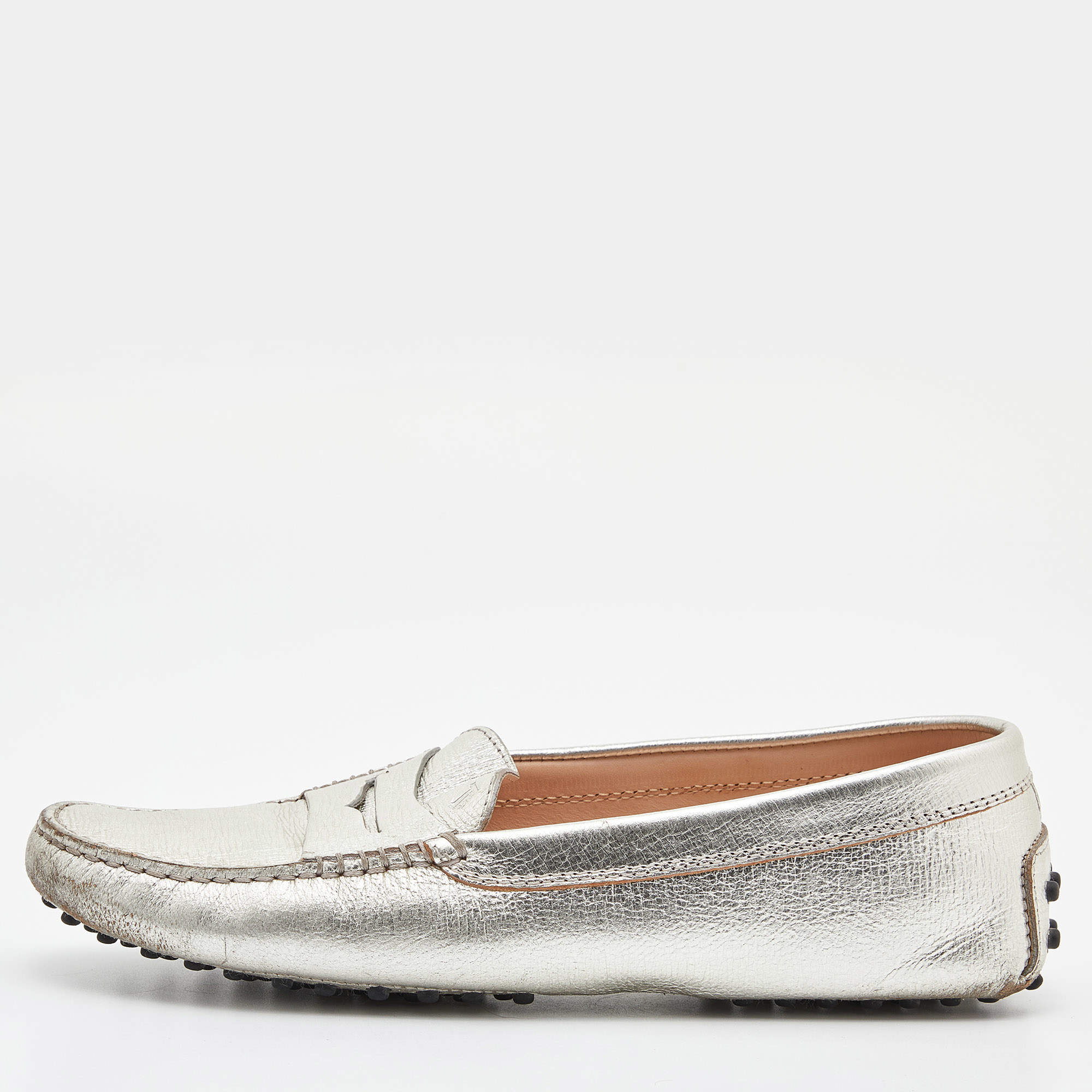 Pre Owned Tod's Metallic Silver Leather Gommino Slip On Loafers Size 39