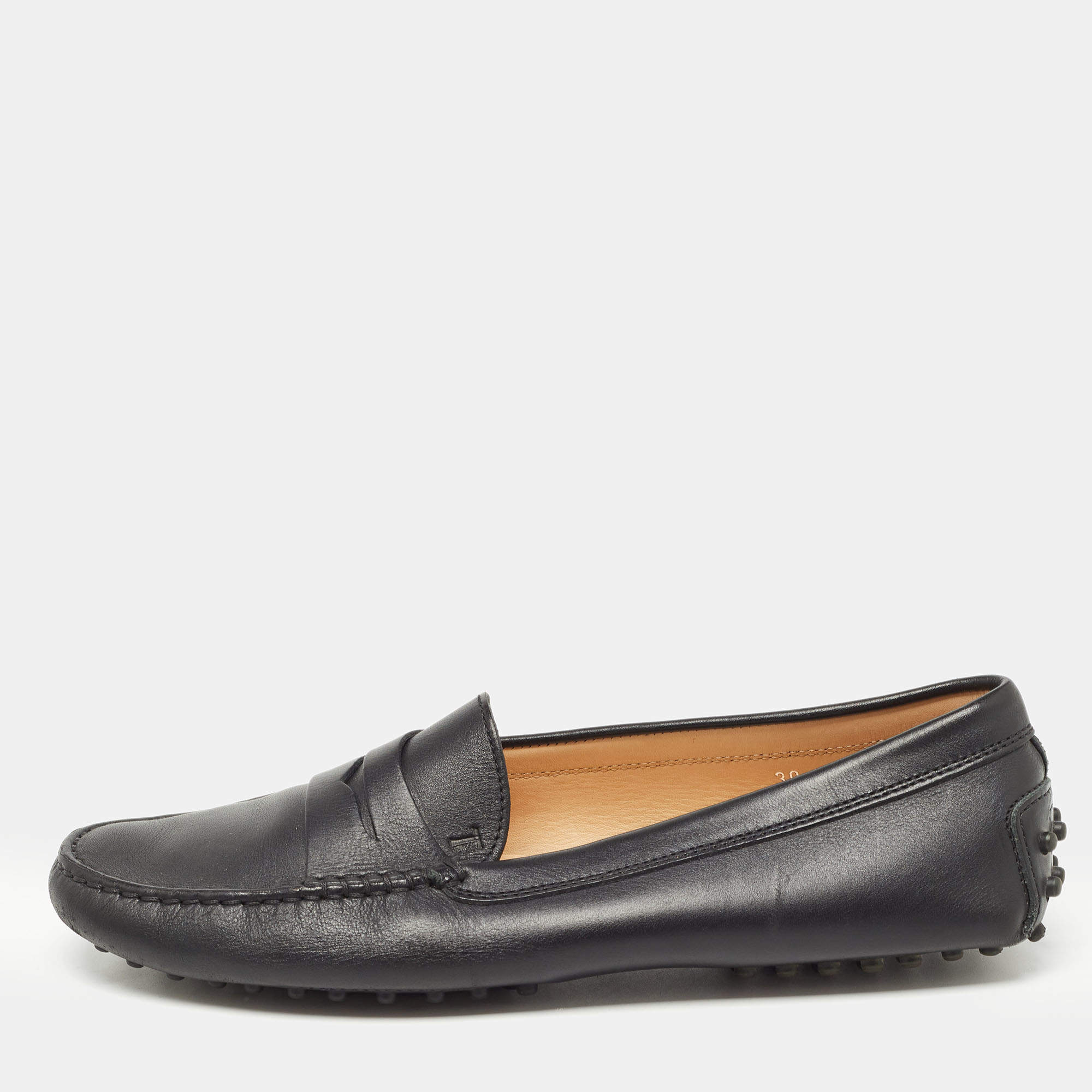 Pre Owned Tod's Black Leather Slip On loafers Size 39