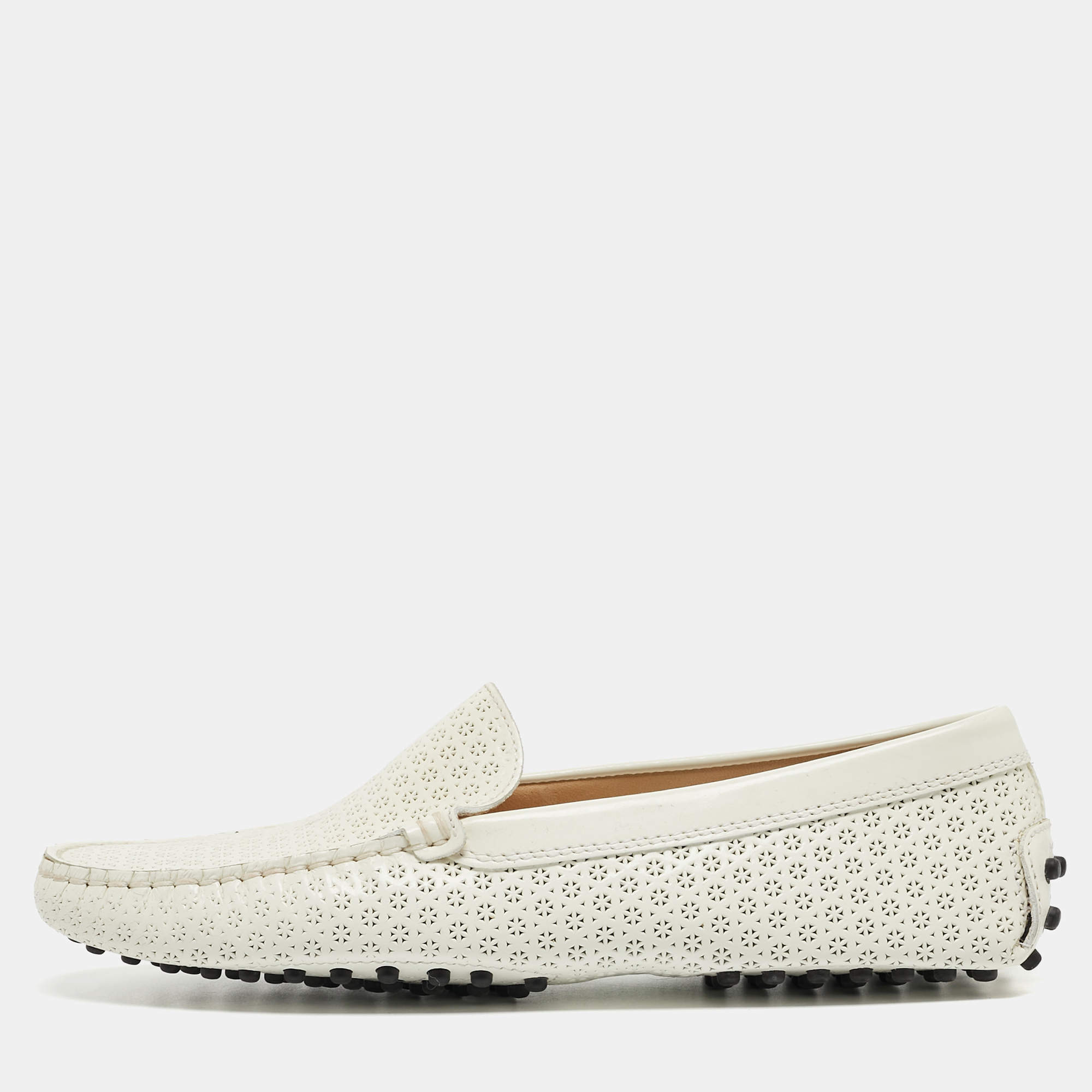 Pre Owned Tod's Off White Laser Cut Patent Leather Slip On Loafers Size 37