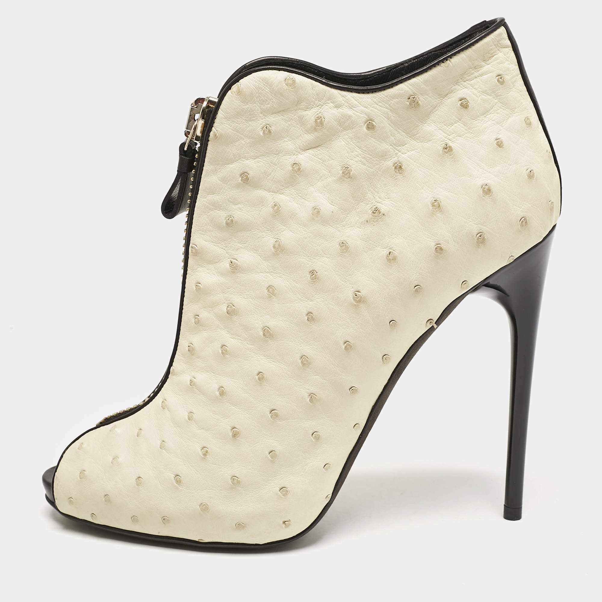 Tom Ford Cream/Black Ostrich Leather Booties Size 39