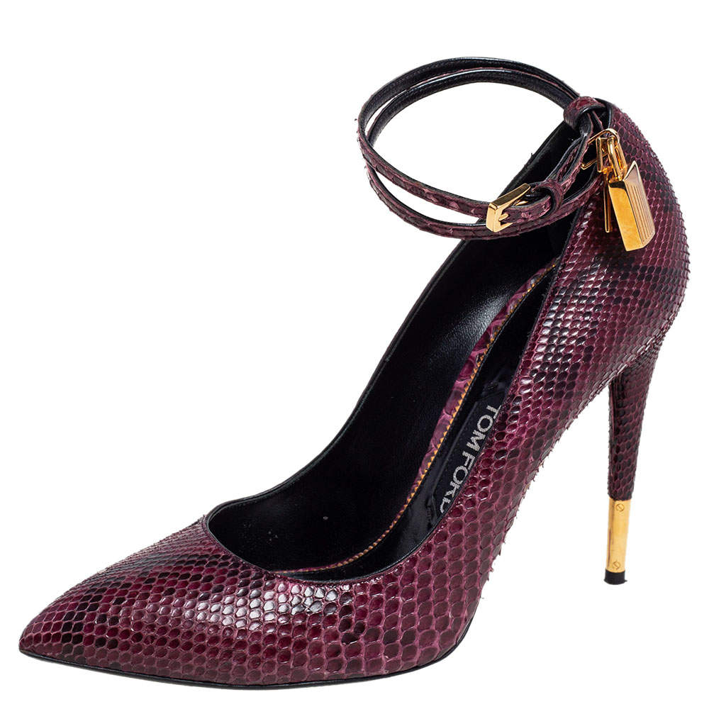 مملوكة مسبقًا Tom Ford Purple Python Padlock Ankle Wrap Pointed Toe Pumps Size 41