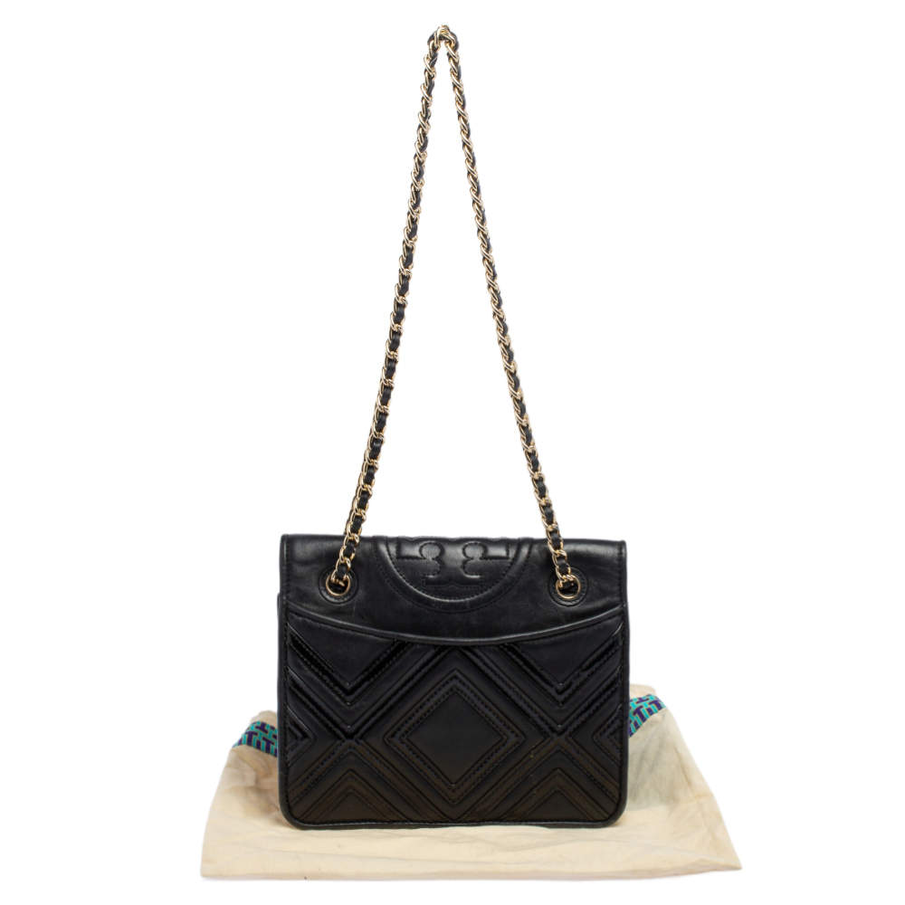 Tory burch alexa hot sale convertible shoulder bag black