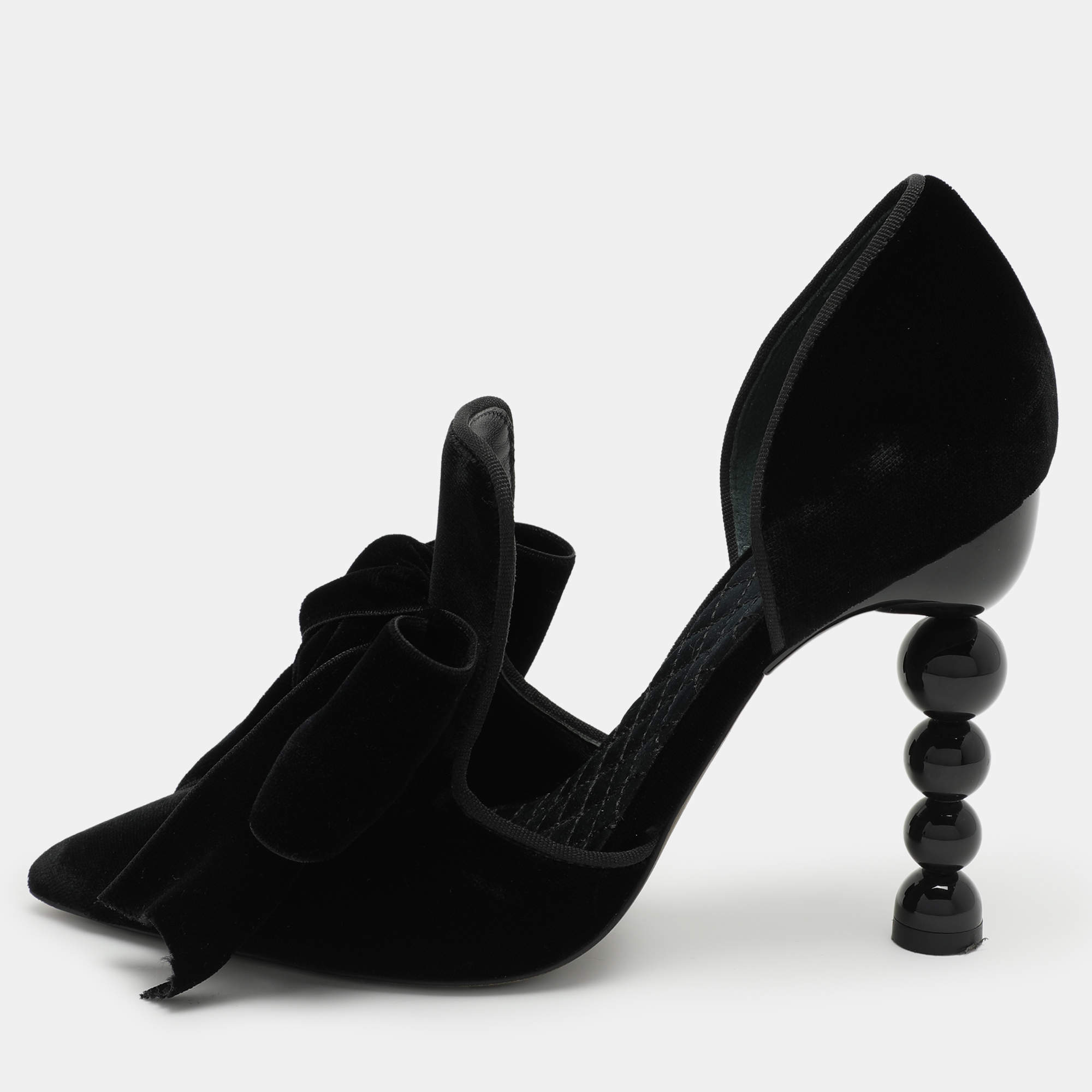 Pre Owned Tory Burch Black Velvet Clara Bow Pumps Size 37.5