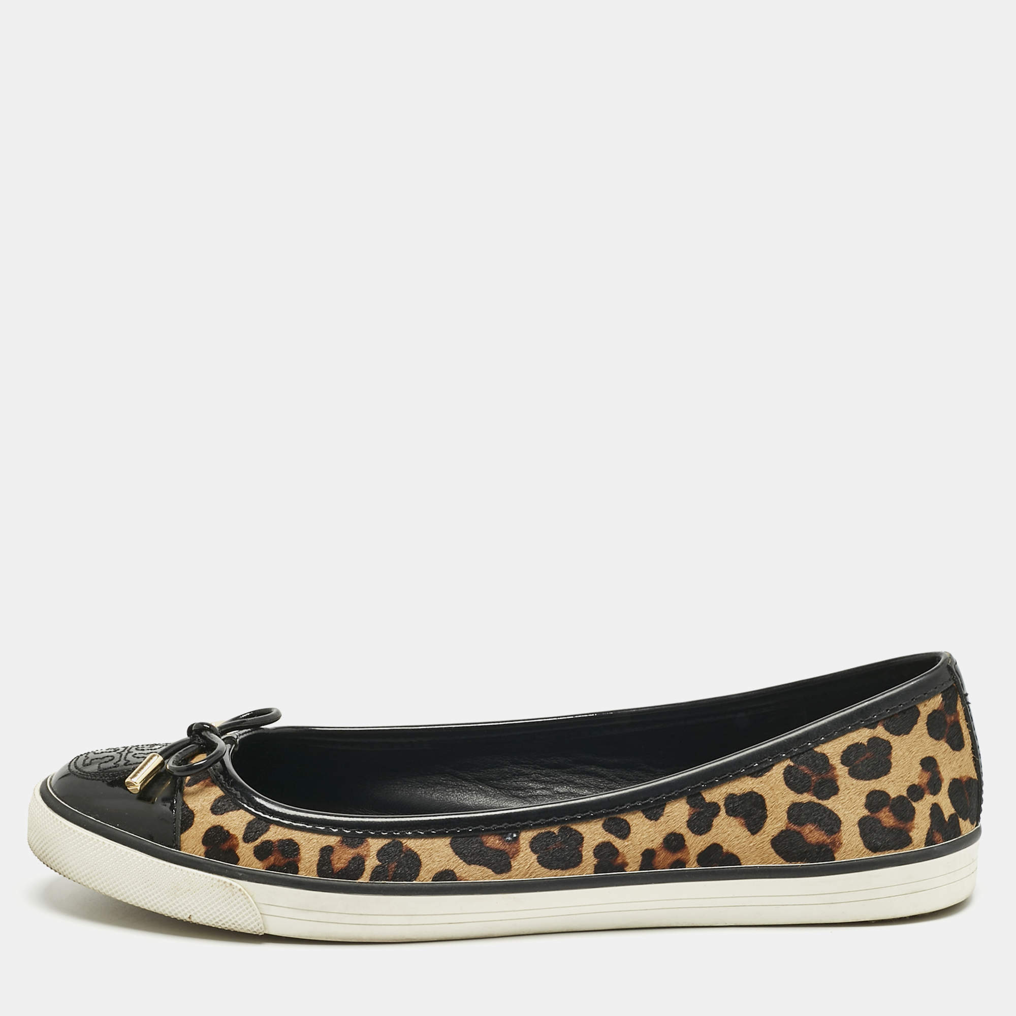 Pre Owned Tory Burch Brown Calf Hair and Patent Leather Skyler Ballet Flats Size 38