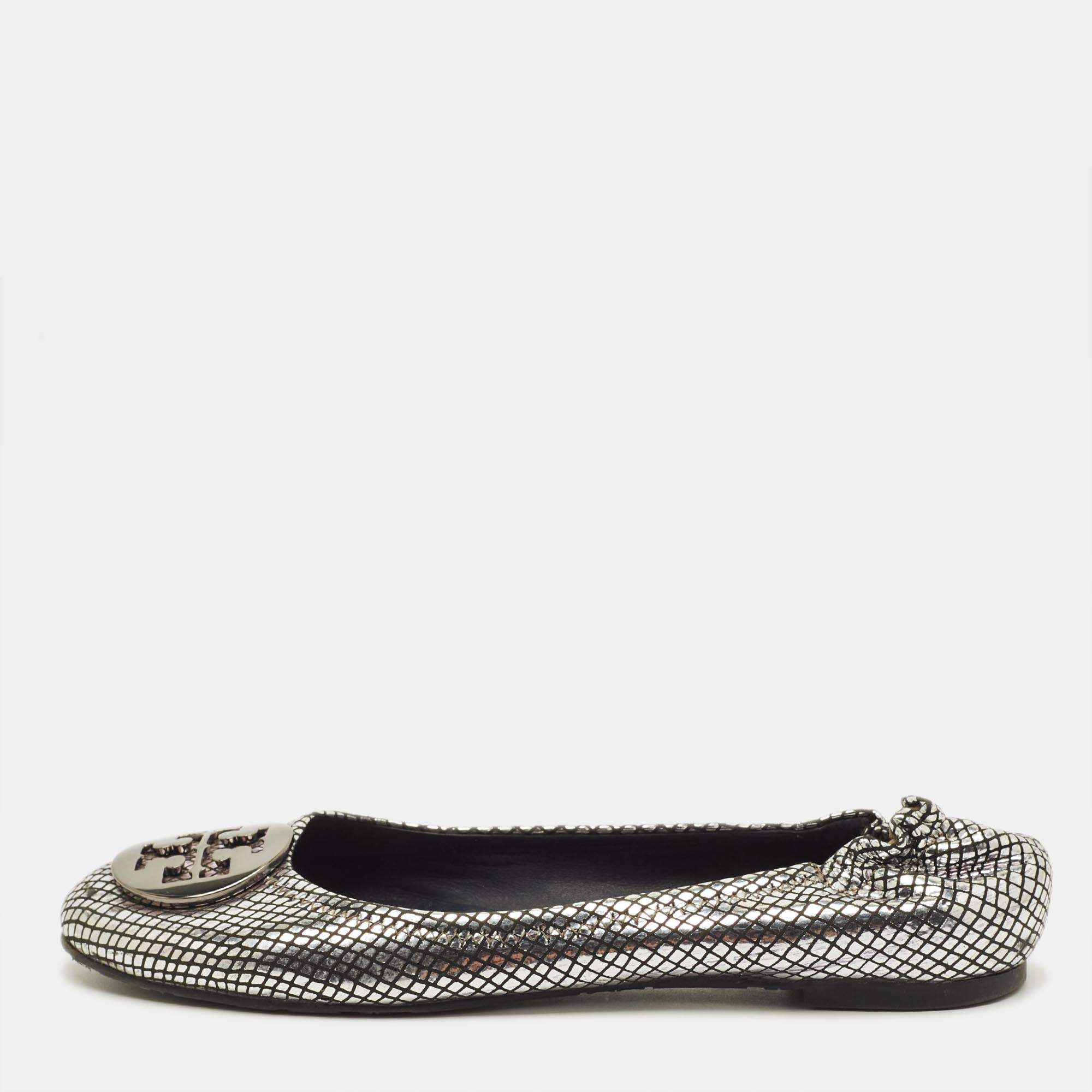 Pre Owned Tory Burch Reva Size 39 Metallic Silver/Black Leather Ballet Flats