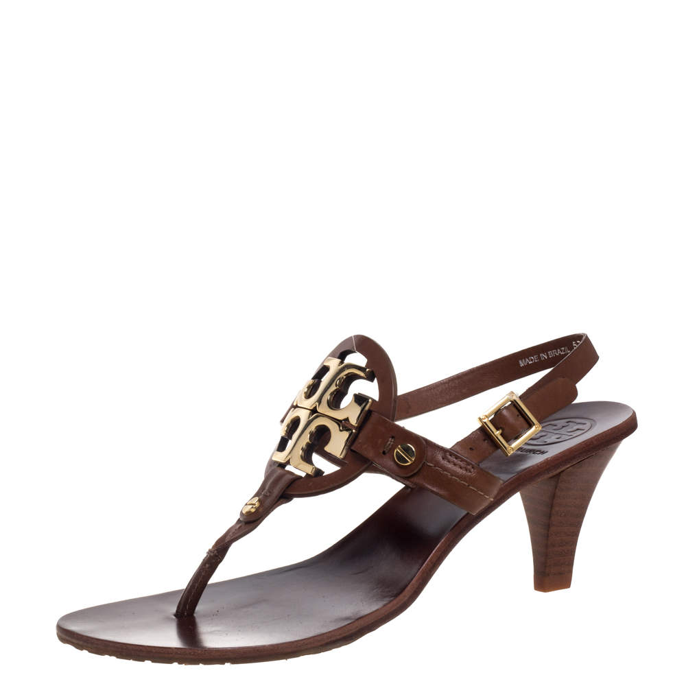 Pre Owned صندل إصبع توري برش فتحة كعب مزين شعار الماركة جلد بني فاتح مقاس 36.5