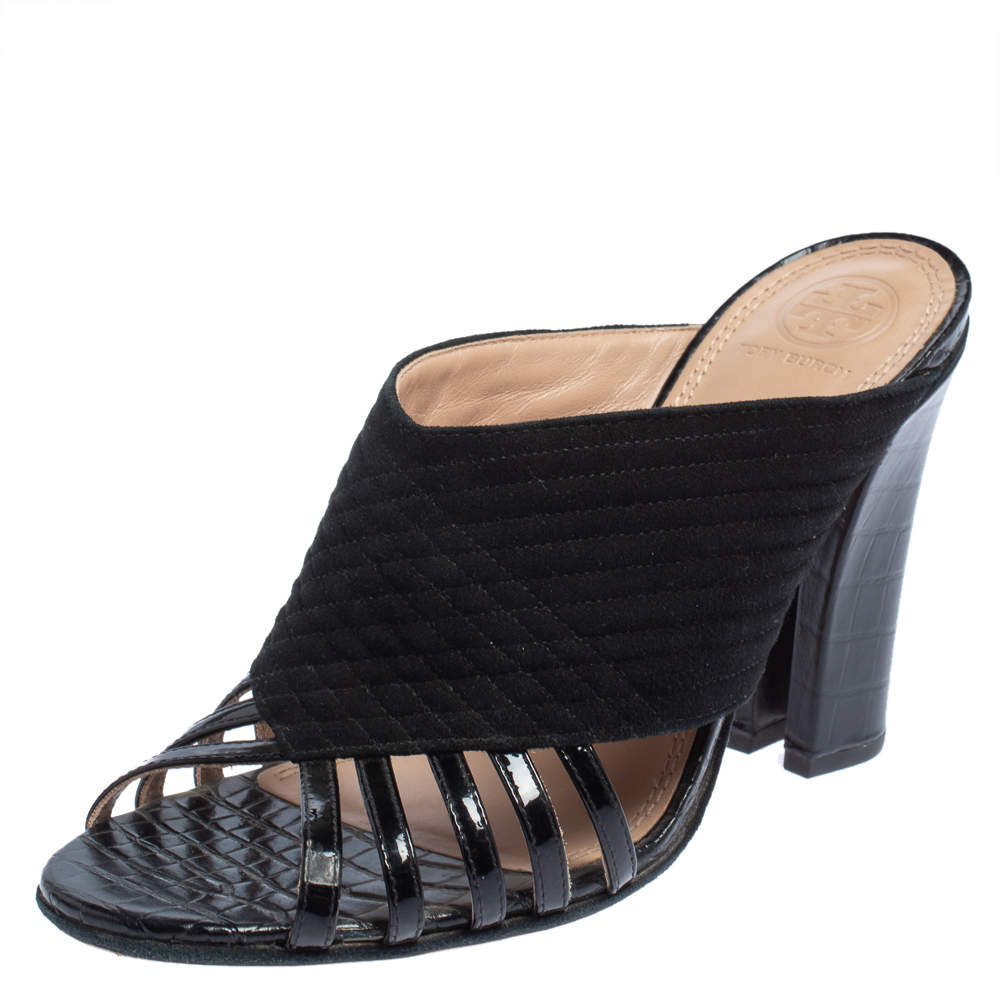 مملوكة مسبقًا صندل سلايد توري بورش جلد لامع وسويدي أسود بمقدمة مفتوحة مقاس 38