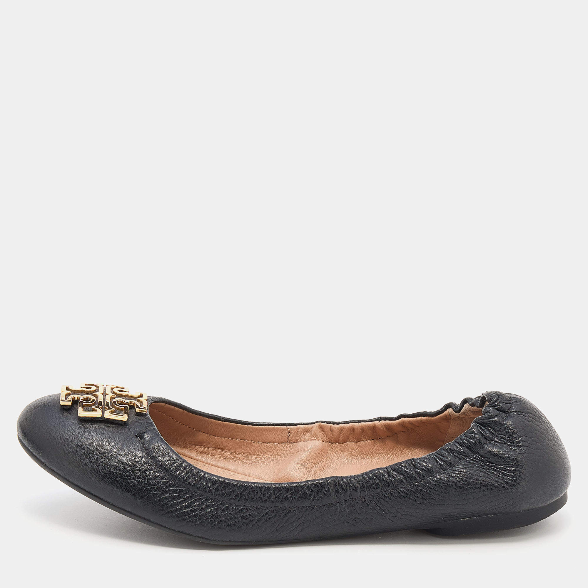 Pre Owned حذاء باليرينا فلات توري برش سكرانش ميني جلد أسود مقاس 37