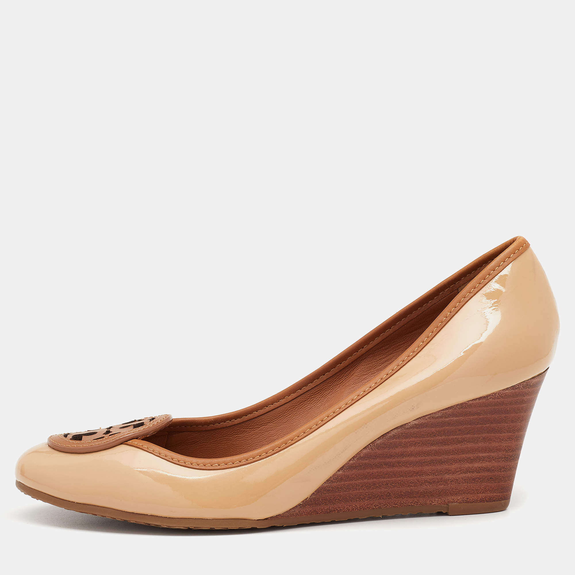 Pre Owned Tory Burch Beige/Brown Patent and Leather Wedge Pumps Size 36.5