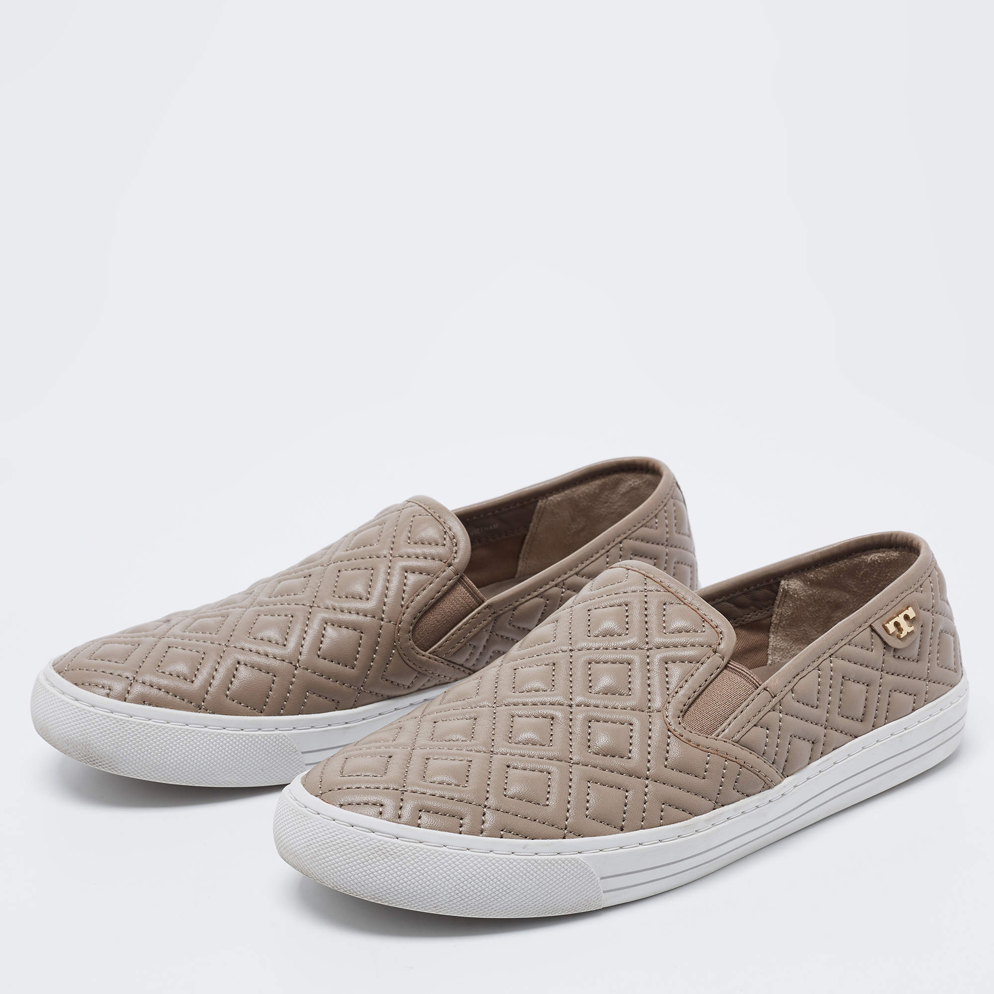 Jesse quilted best sale sneaker tory burch