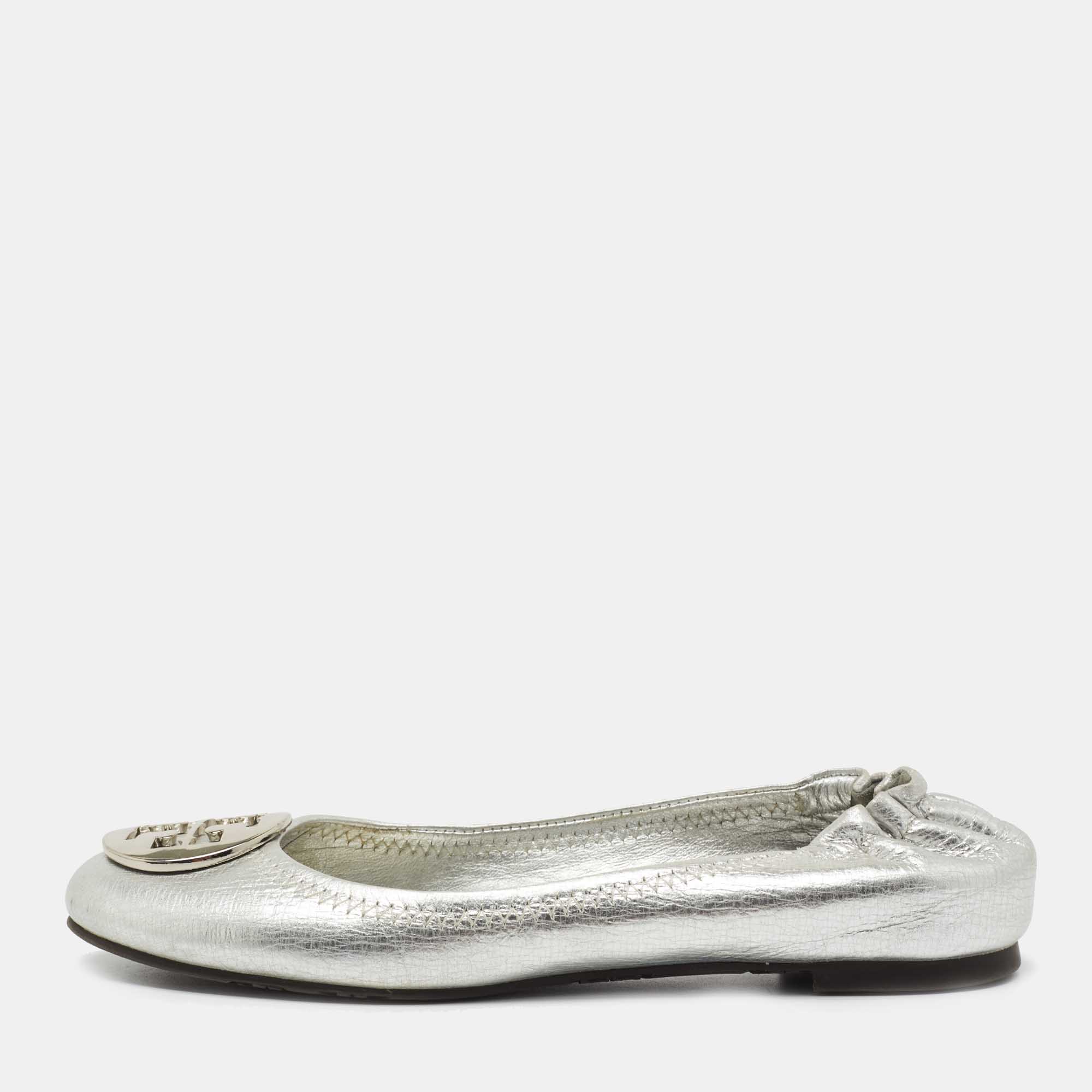 Pre Owned Tory Burch Silver Leather Scrunch Ballet Flats Size 36.5