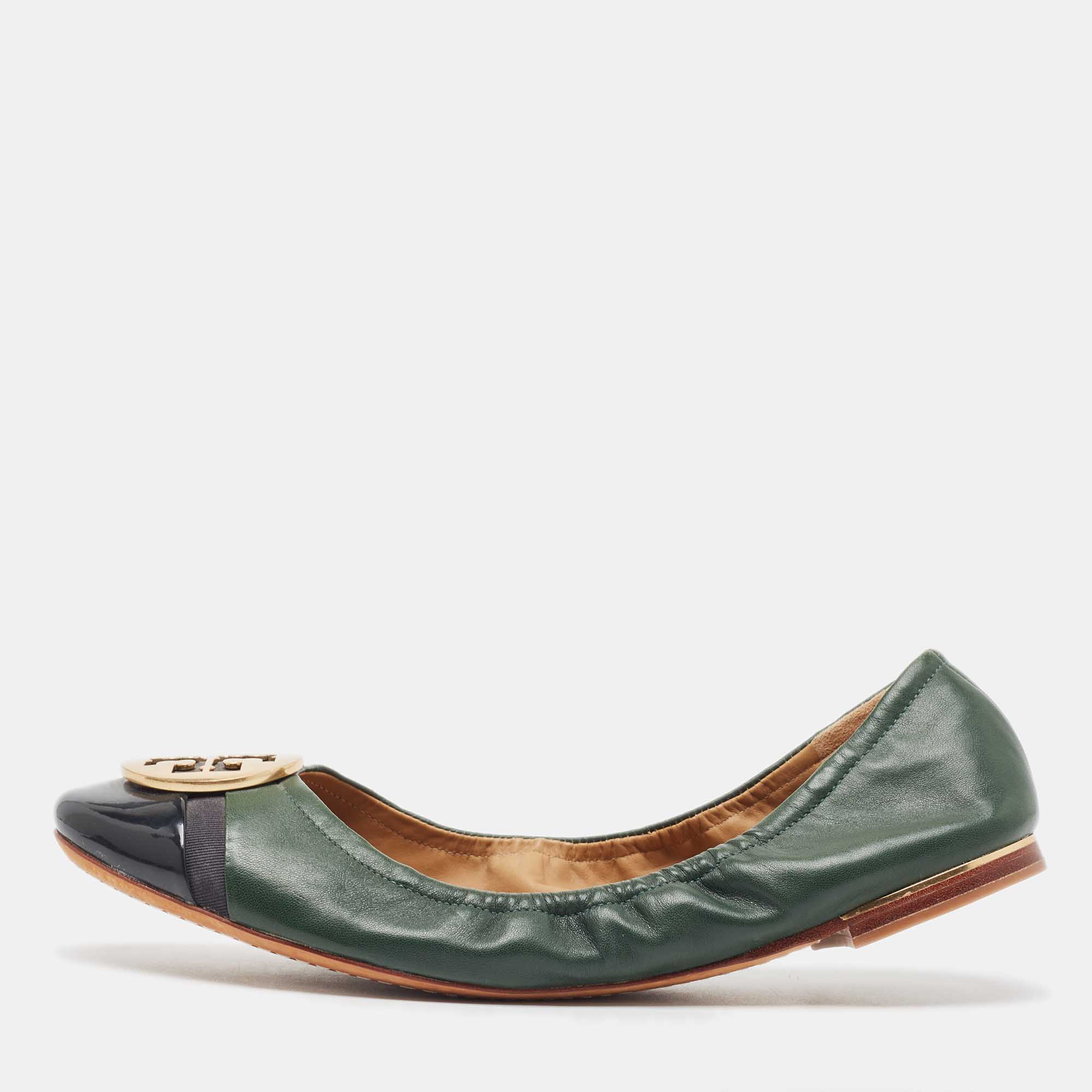 Pre Owned Tory Burch Green/Black Leather And Patent Leather Cap Toe Ballet Flats Size 40