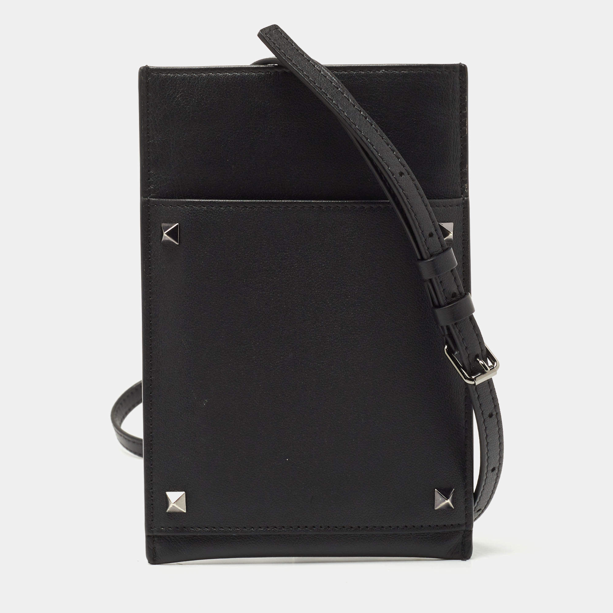 Pre Owned Valentino Black Leather Rockstud Phone Crossbody Bag