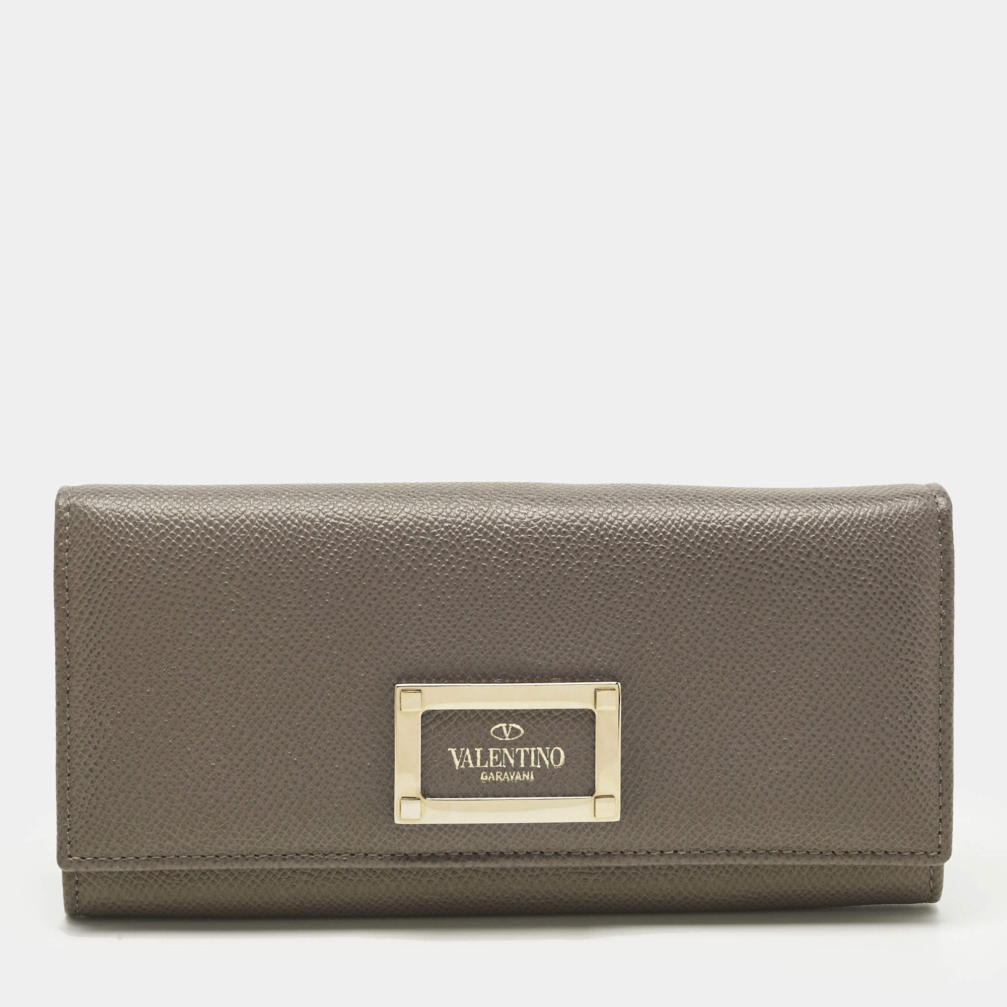 Pre Owned Valentino Beige Leather Logo Flap Continental Wallet