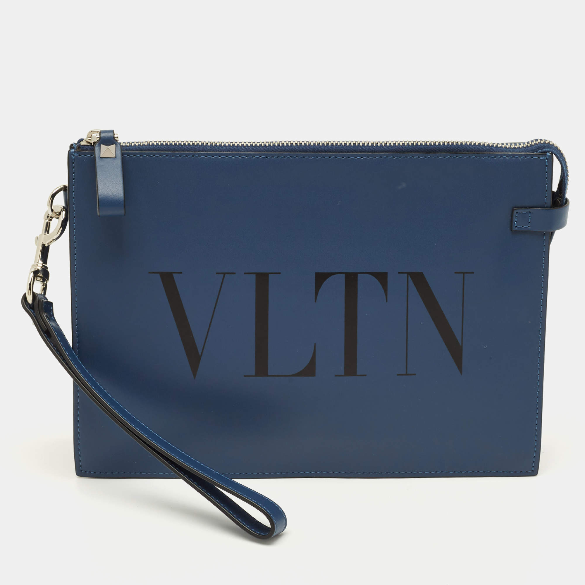 مملوكة مسبقًا Valentino VLTN Navy Blue Leather Wristlet Zip Pouch