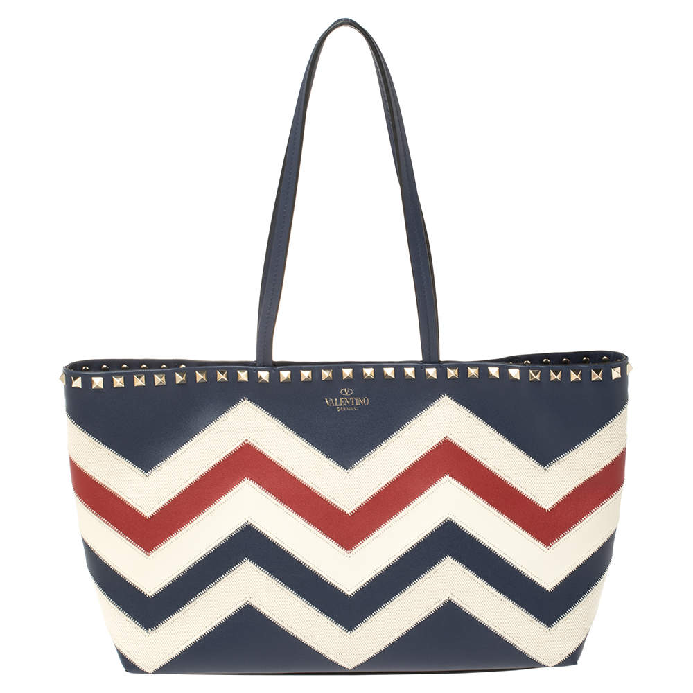 Pre Owned حذاء يد فالنتينو شوبر حليات مرصعة روكستد صغير كانفاس و جلد متعرج ثلاثي اللون