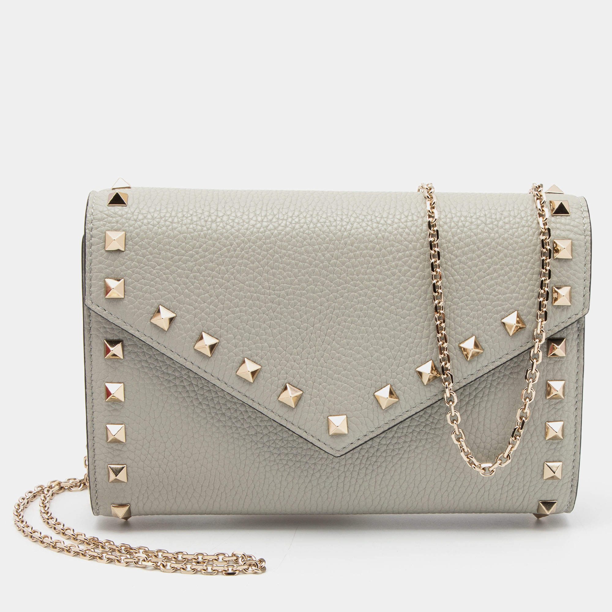 مملوكة مسبقًا Valentino Grey Leather Rockstud Wallet On chain