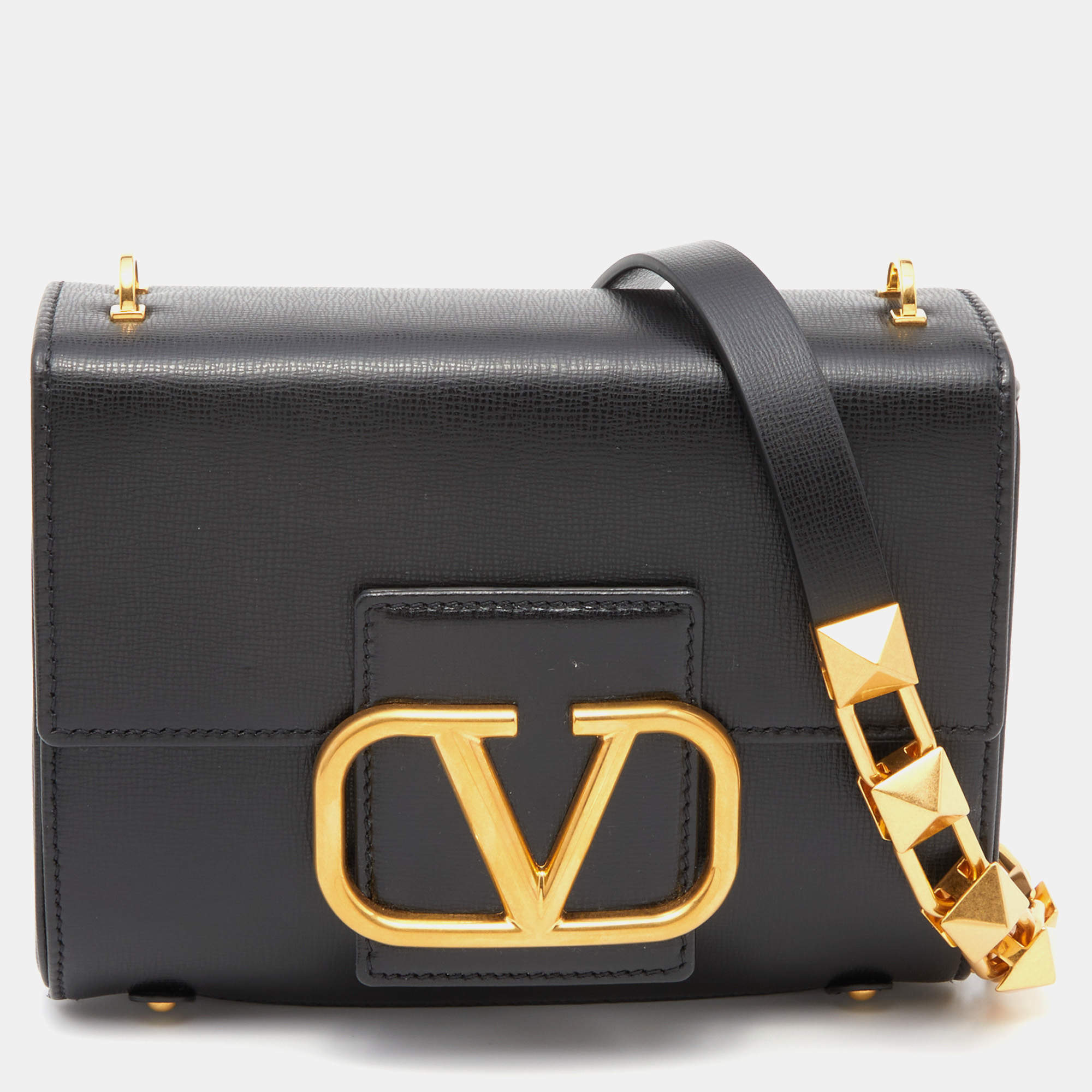 Pre Owned Valentino Black Leather Stud Sign Flap Shoulder Bag