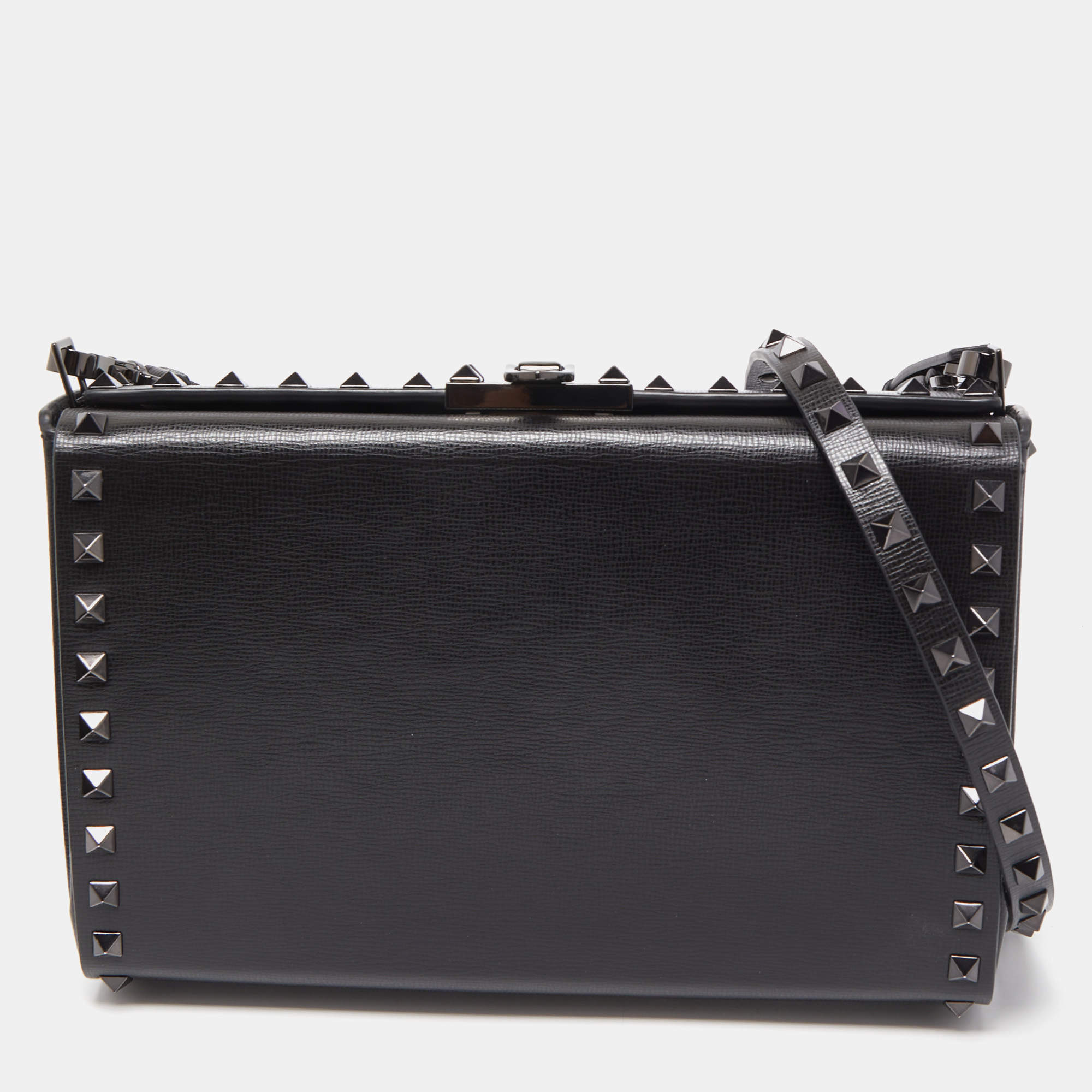Pre Owned Valentino Black Leather Alcove Rockstud Clutch