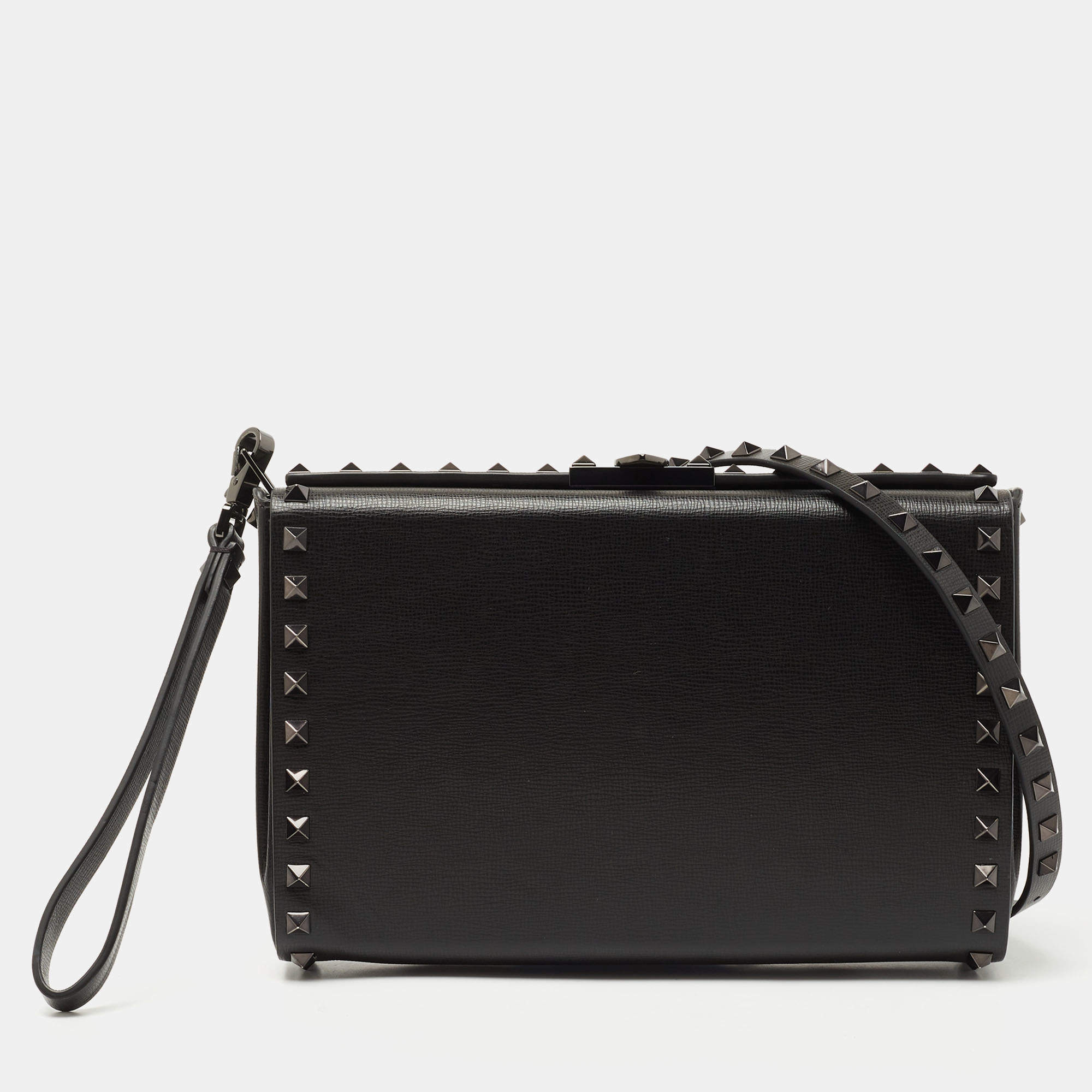 Pre Owned Valentino Black Leather Alcove Rockstud Clutch