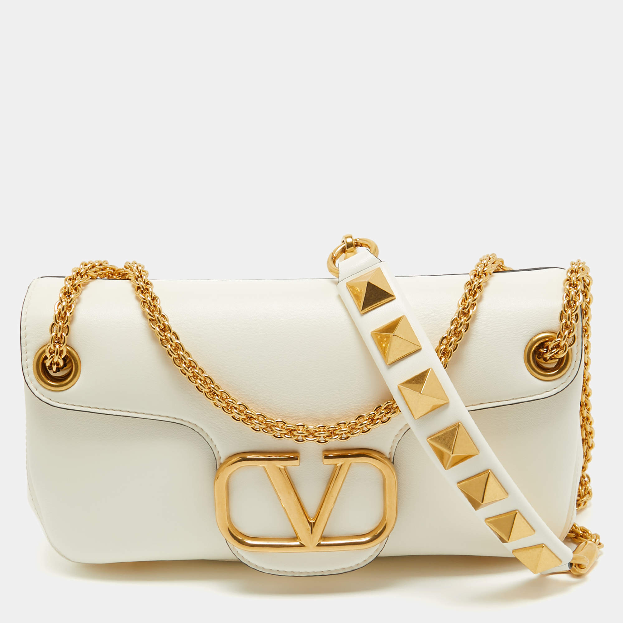 Pre Owned Valentino Ivory Leather Stud Sign Shoulder Bag