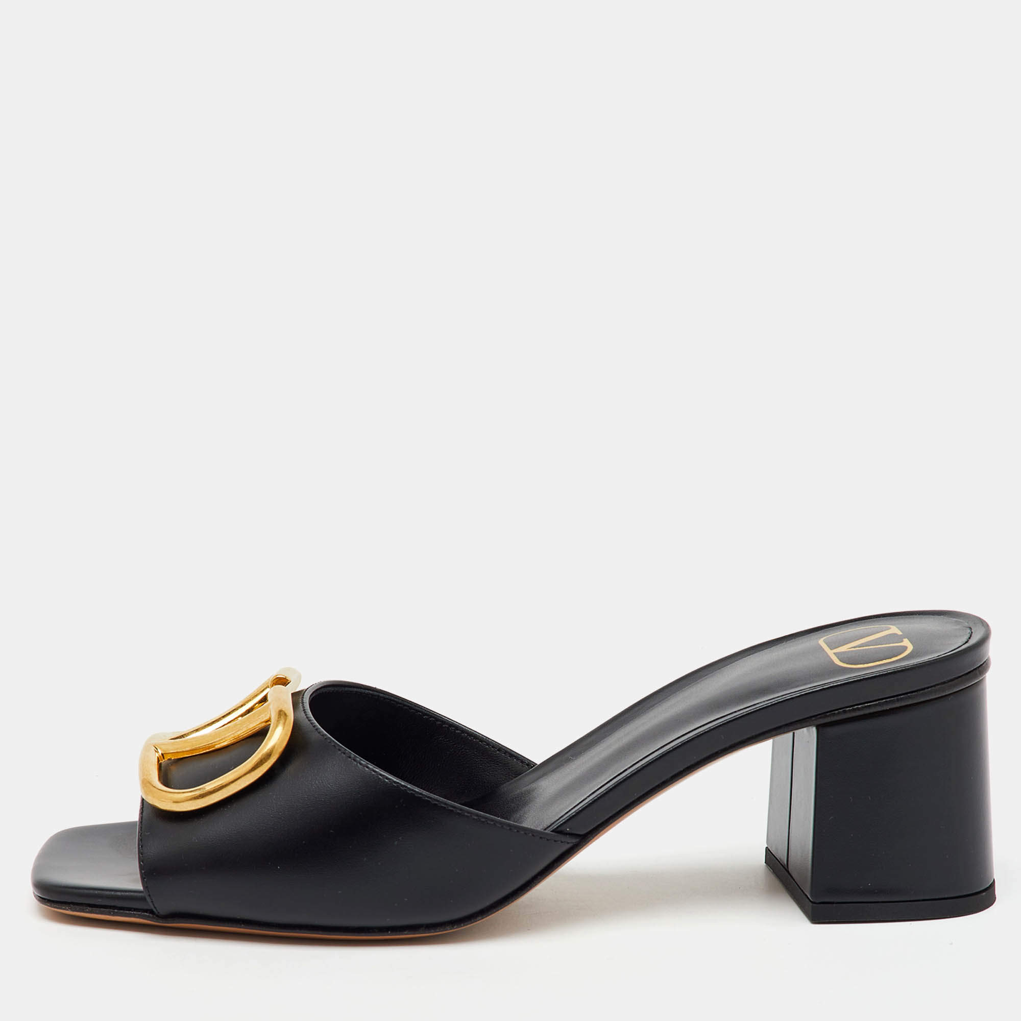 Pre Owned Valentino Black Leather VLogo Mule Sandals Size 37