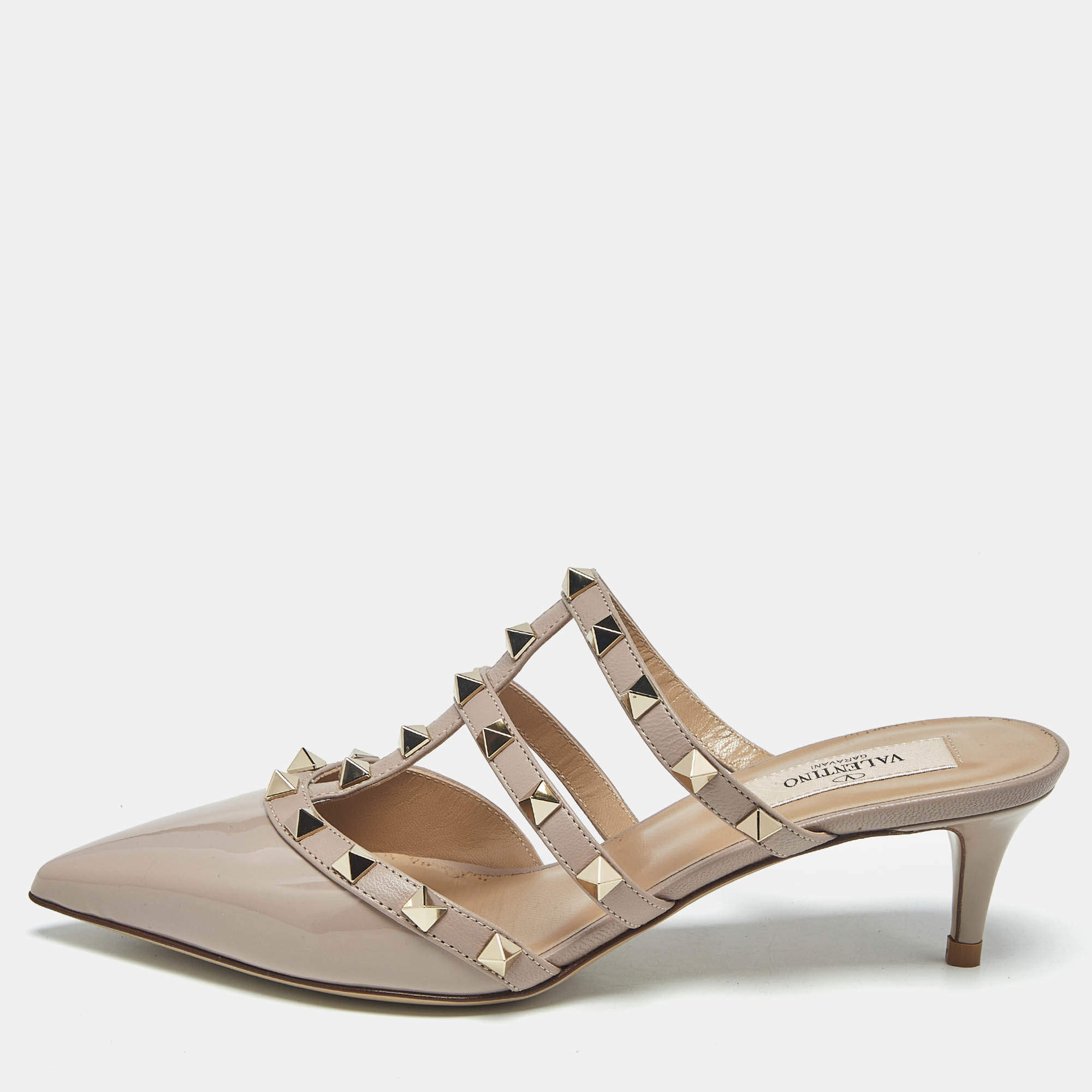 Pre Owned Valentino Beige Leather and Patent Leather Rockstud Mules Size 35.5