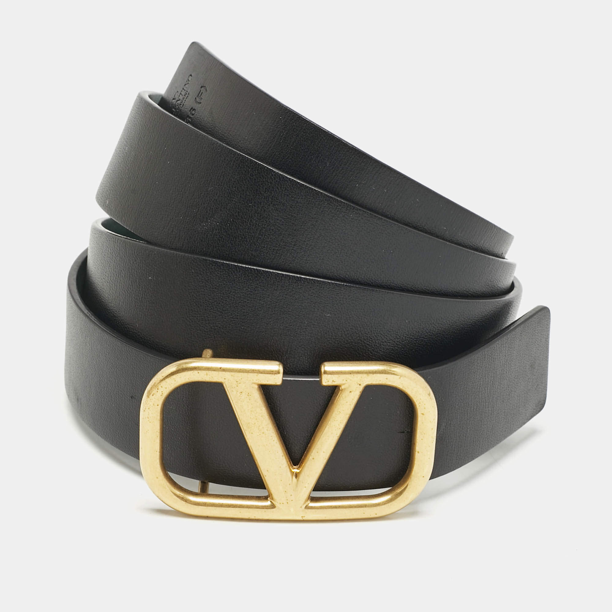 مملوكة مسبقًا Valentino Black/Green Leather VLogo Reversible Belt 90CM