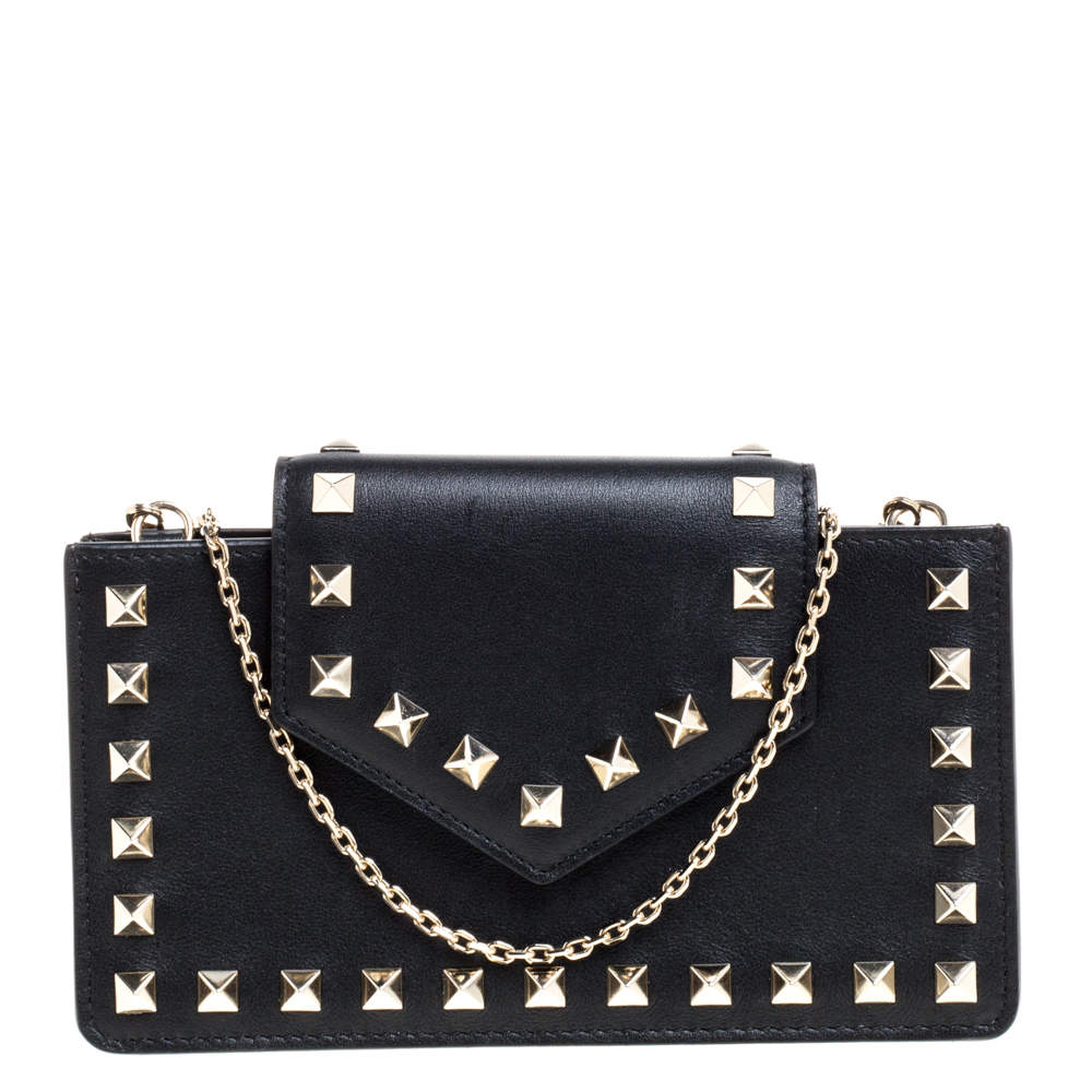 Pre Owned Valentino Black Leather Rockstud Chain Phone Case