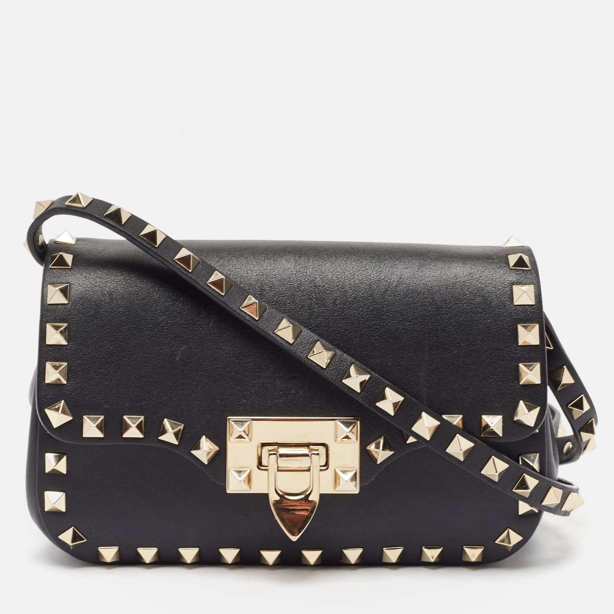 Pre Owned Valentino Black Leather Rockstud Flap Camera Shoulder Bag