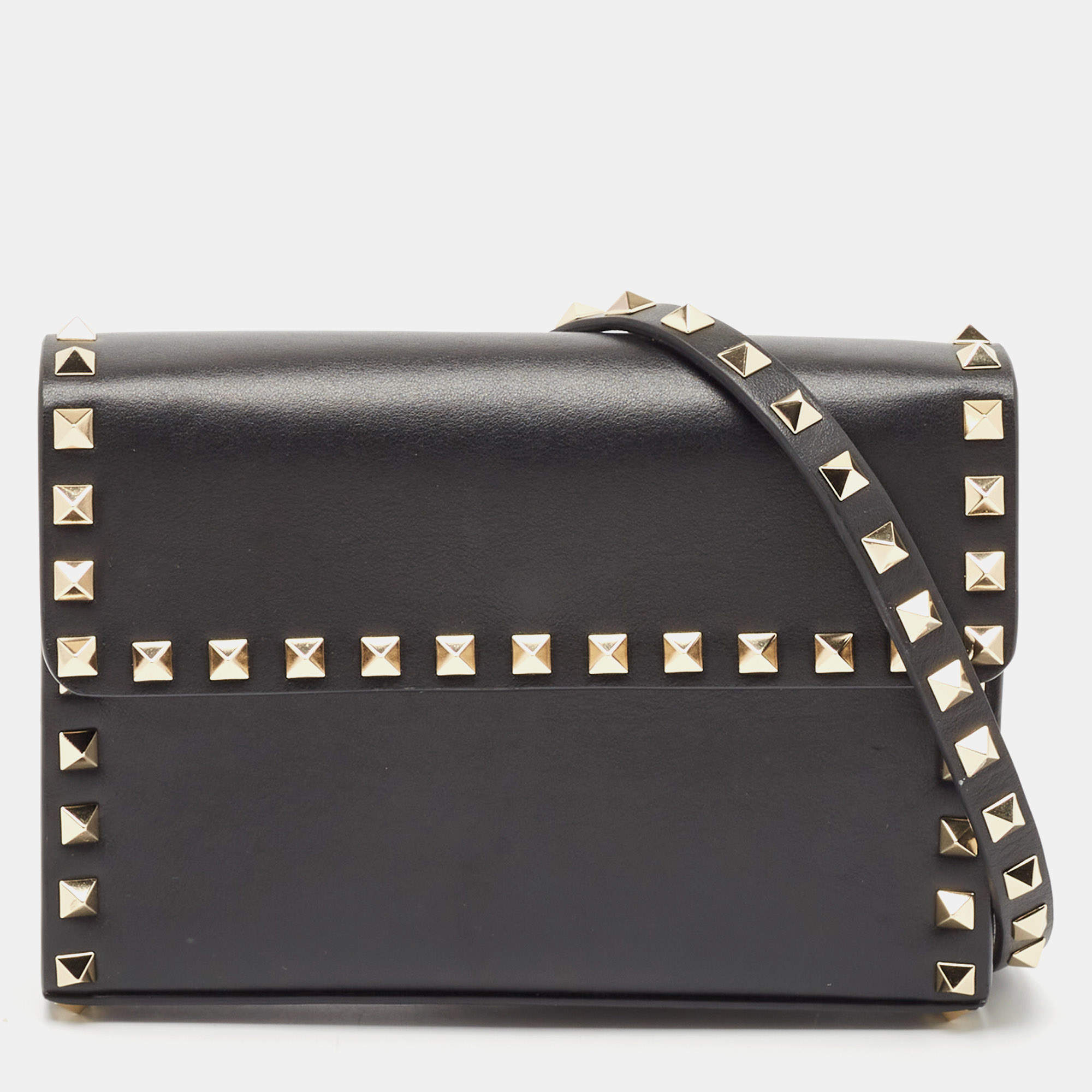 Pre Owned Valentino Black Leather Small Rockstud Flap Crossbody Bag
