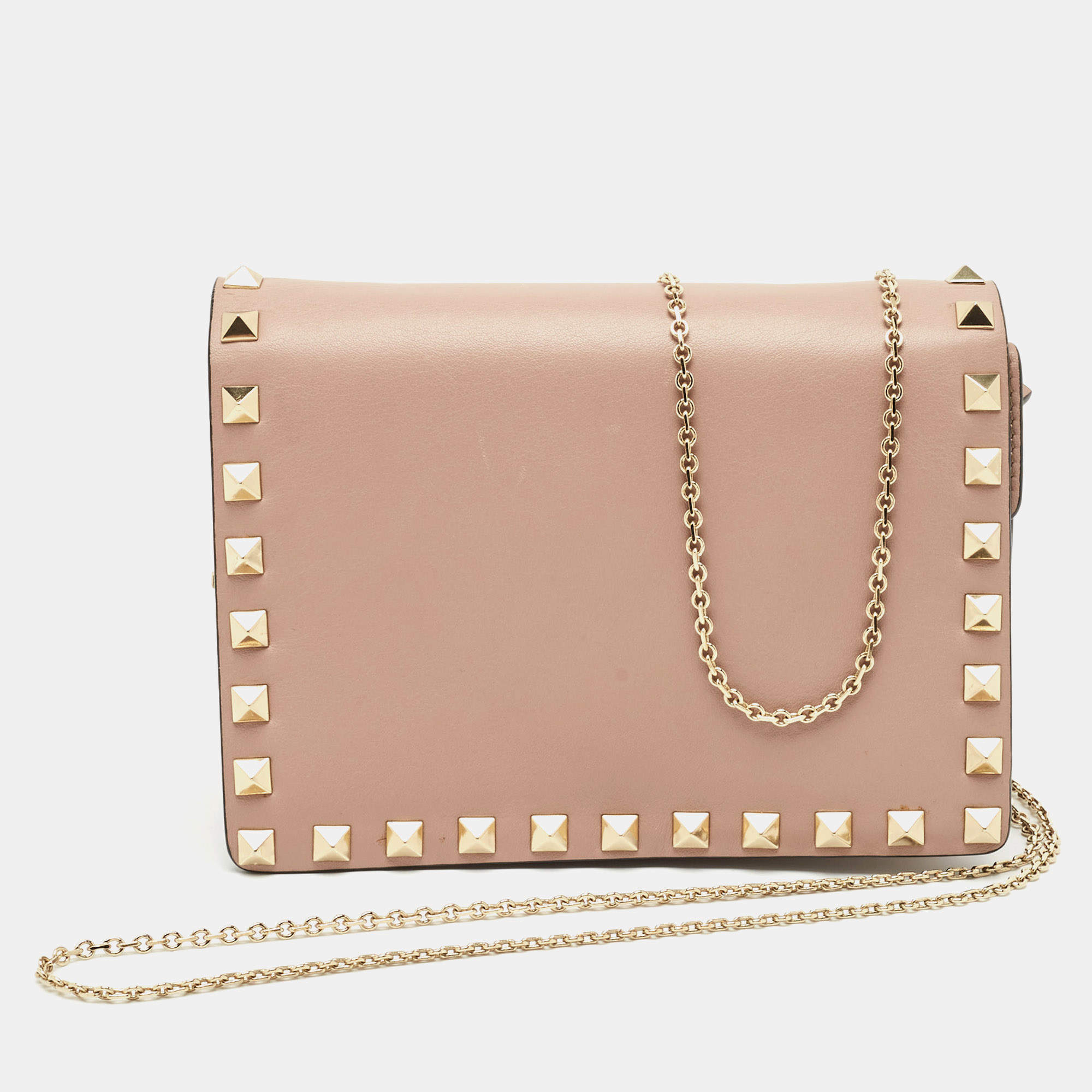 Pre Owned Valentino Beige Leather Rockstud Flap Wallet On Chain