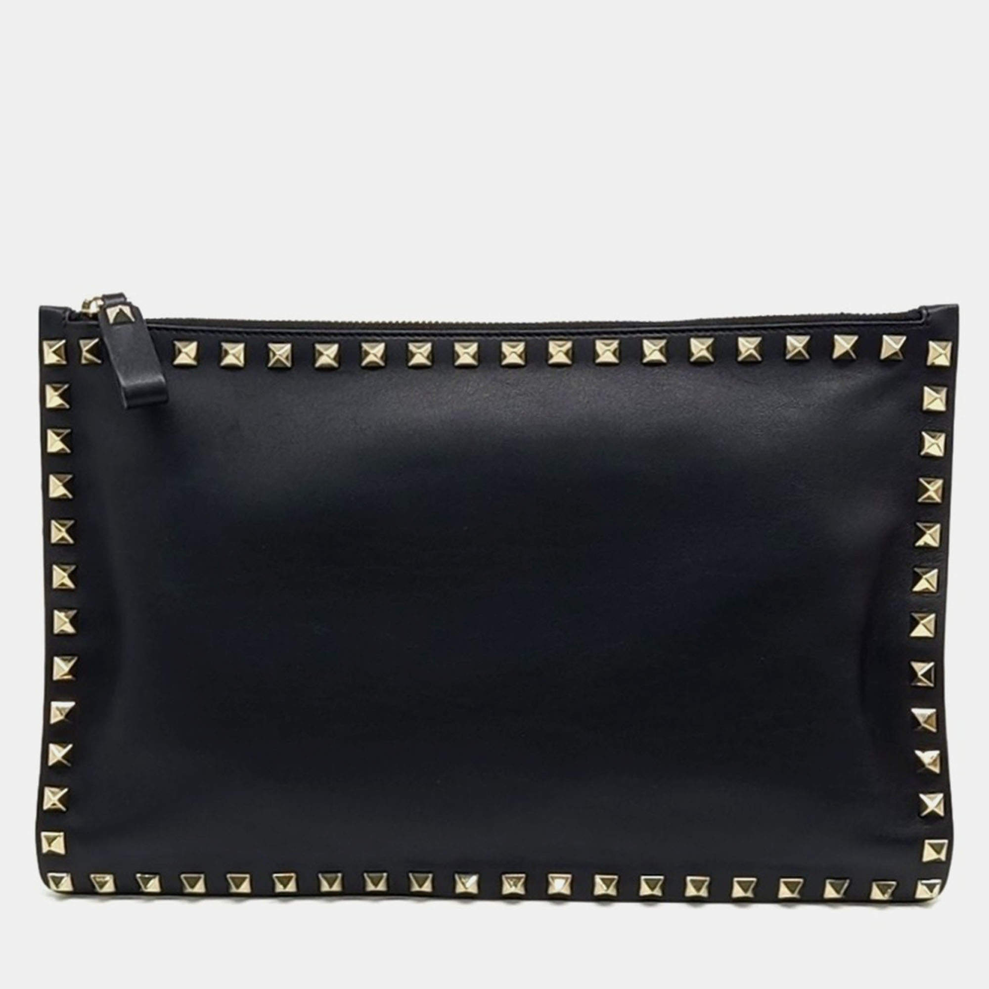 Pre Owned Valentino Black Leather Rockstud Clutch