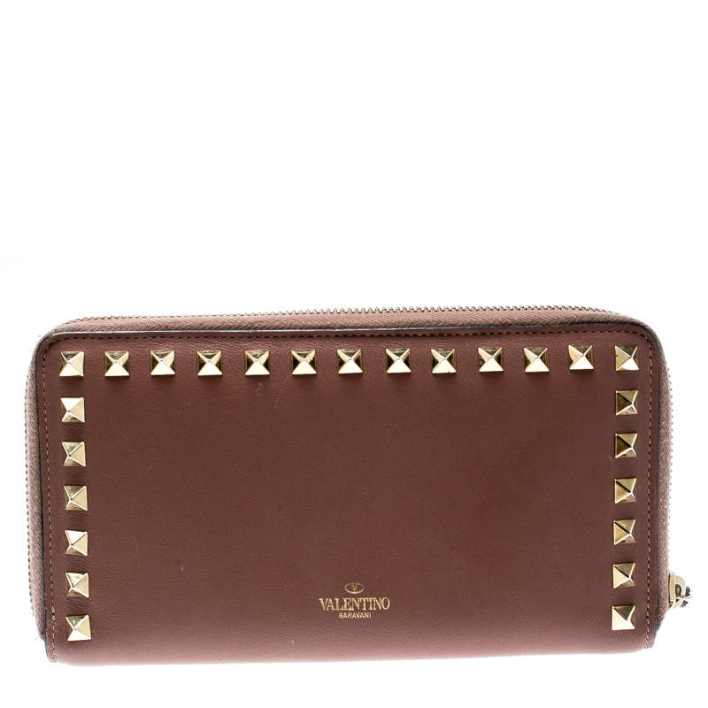 Valentino Nude Pink Leather Rockstud Zip Around Wallet