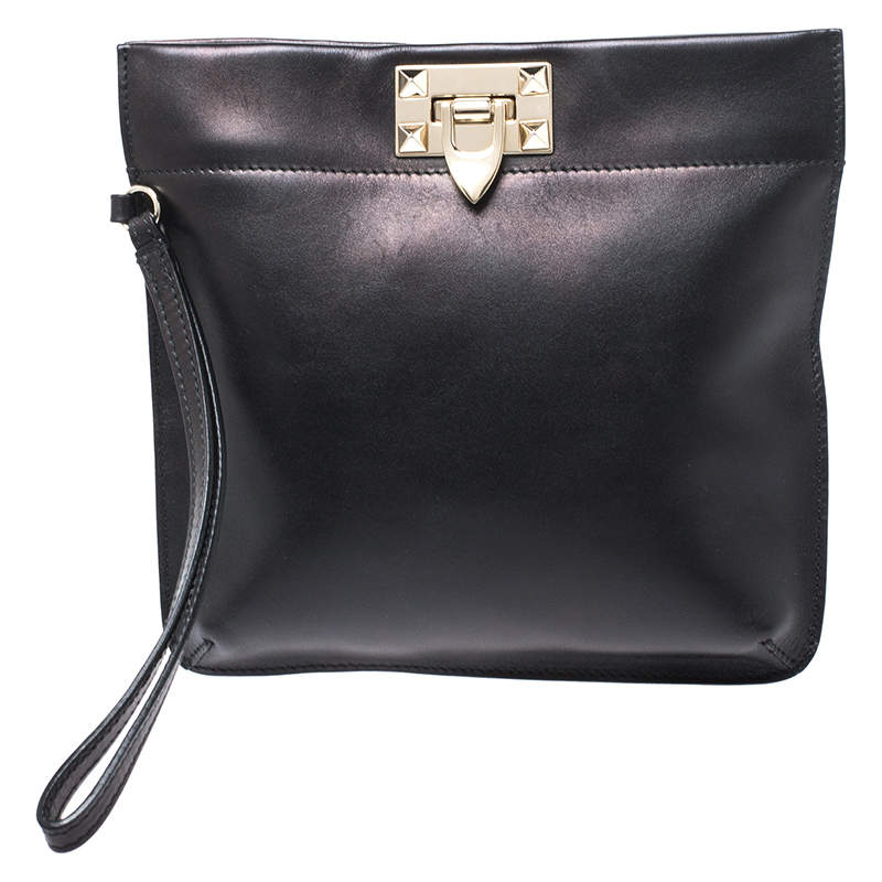 Pre Owned Valentino Black Leather Rockstud Wristlet Clutch