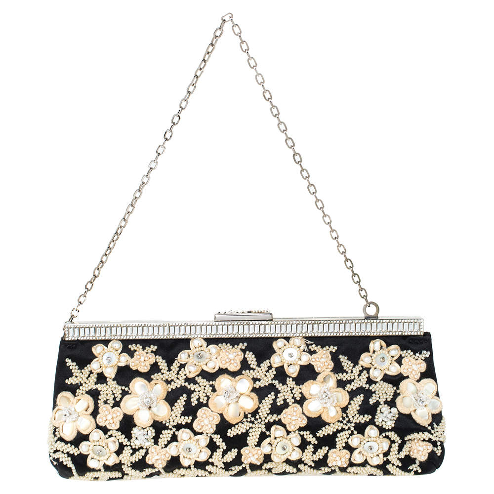 مملوكة مسبقًا Valentino Black Satin Embellished Chain Clutch