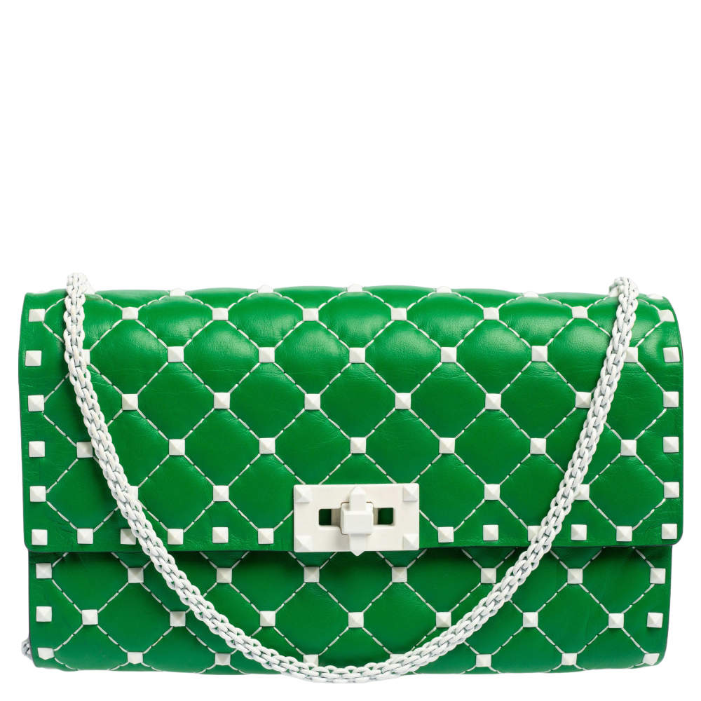 مملوكة مسبقًا حقيبة كلتش فالنتينو مرصعة روكستد سبايك سلسلة جلد مبطن أخضر