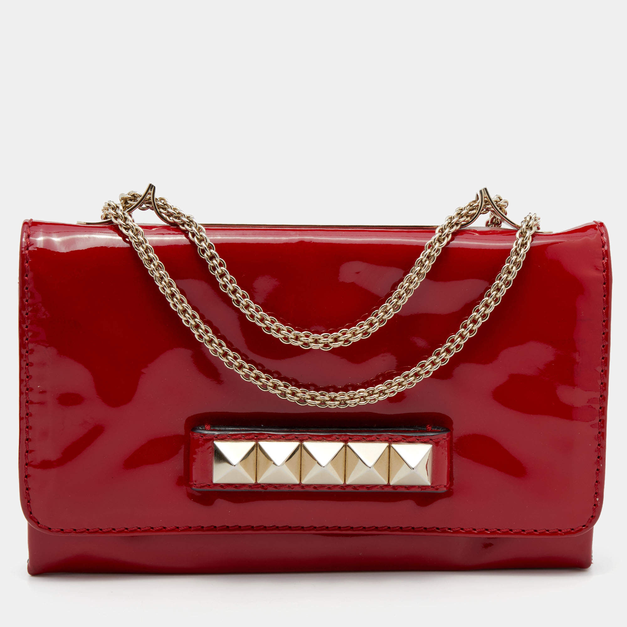 Pre Owned Valentino Red Patent Leather Rockstud Va Va Voom Chain Clutch