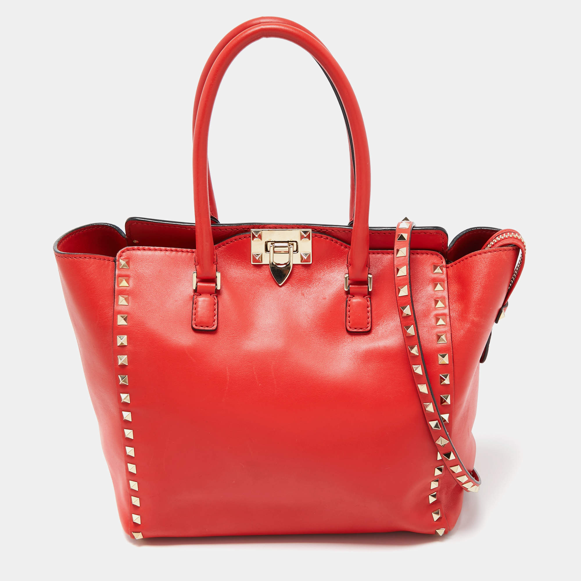 Pre Owned Valentino Red Leather Rockstud Trapeze Tote