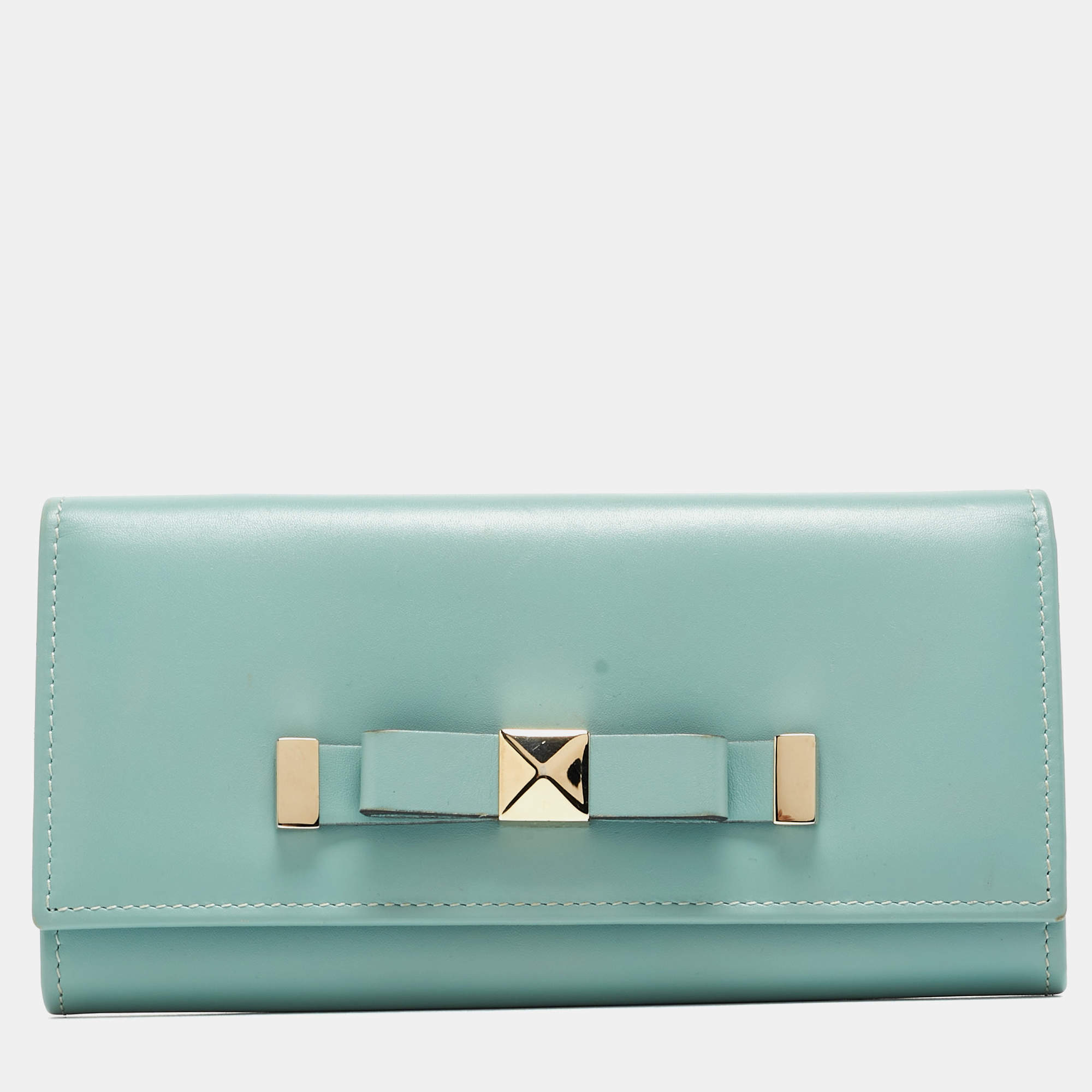 Pre Owned Valentino Light Blue Leather Roman Stud Flap Continental Wallet