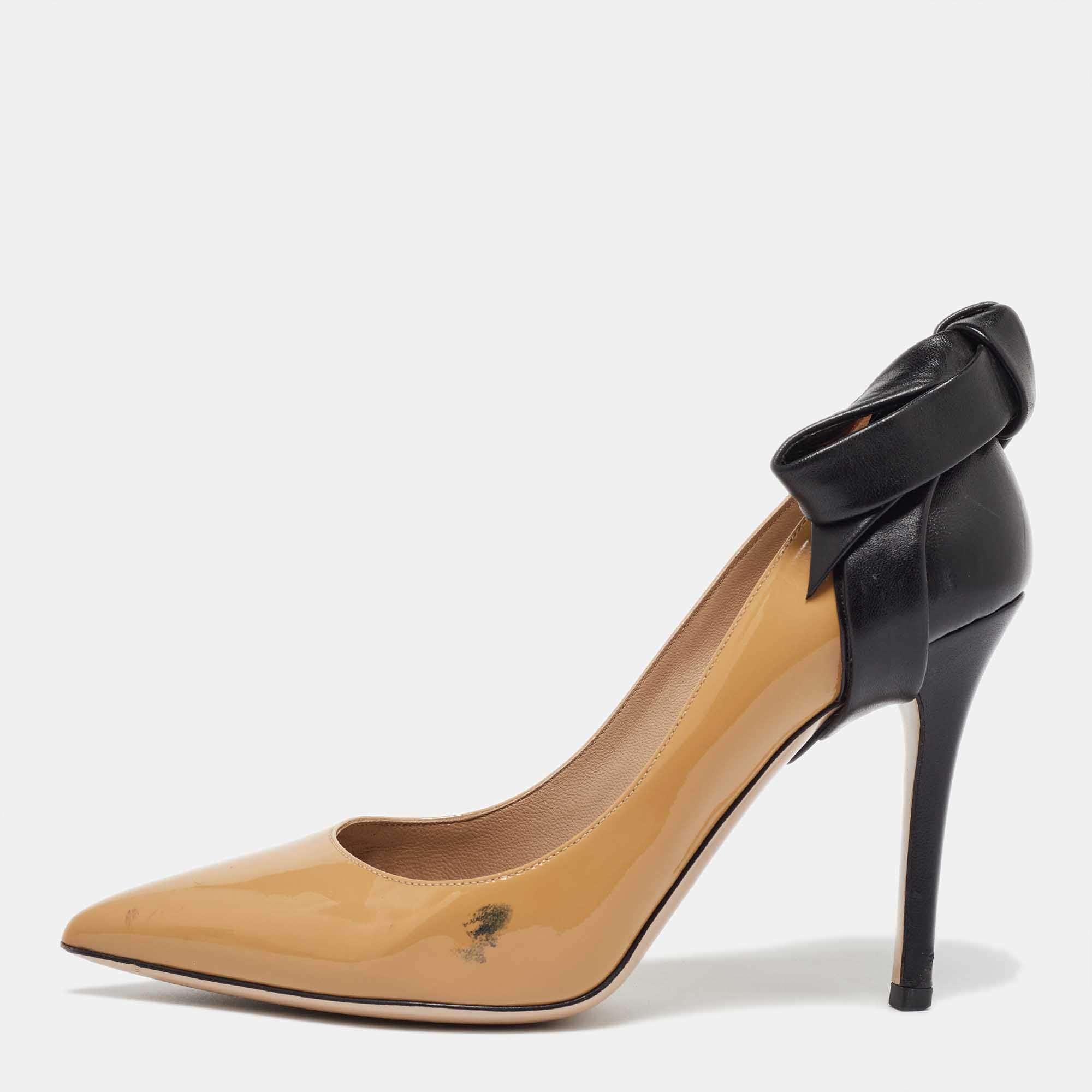 Valentino Beige/Black Leather and Patent Bow Pointed Toe Pumps Size 38.5