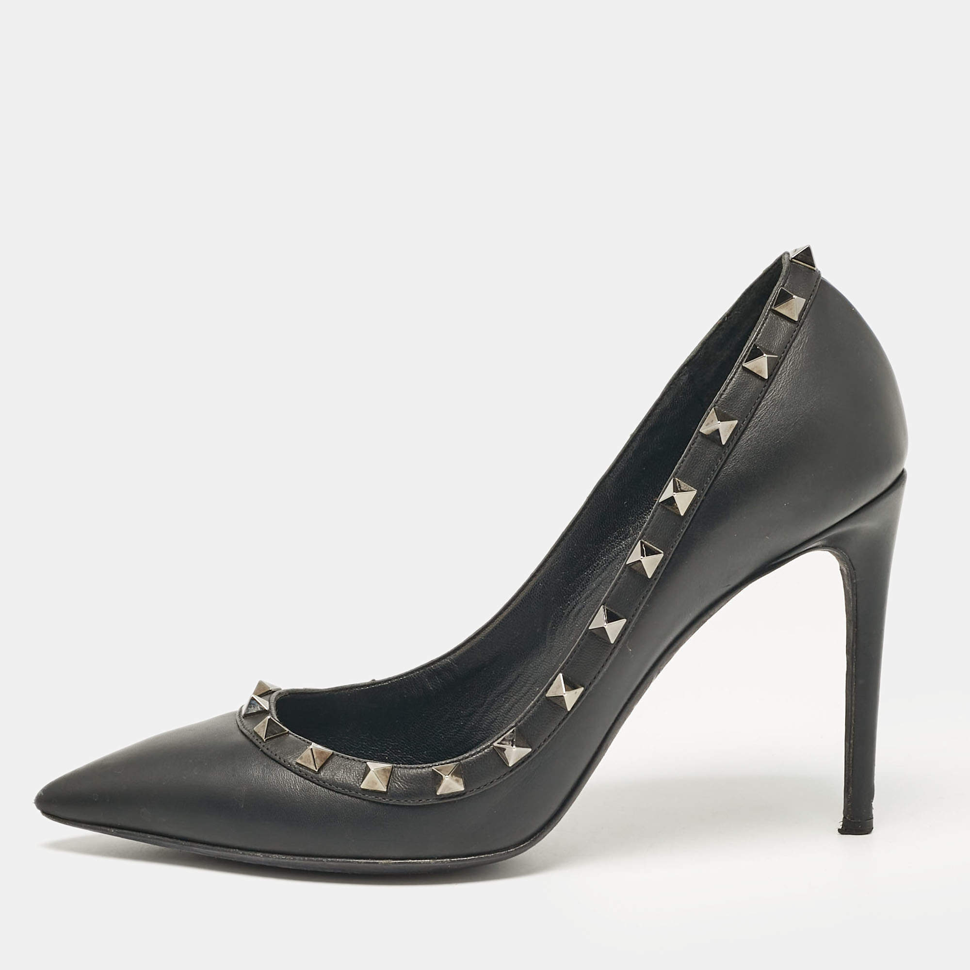 Pre Owned Valentino Black Leather Rockstud Pumps Size 40