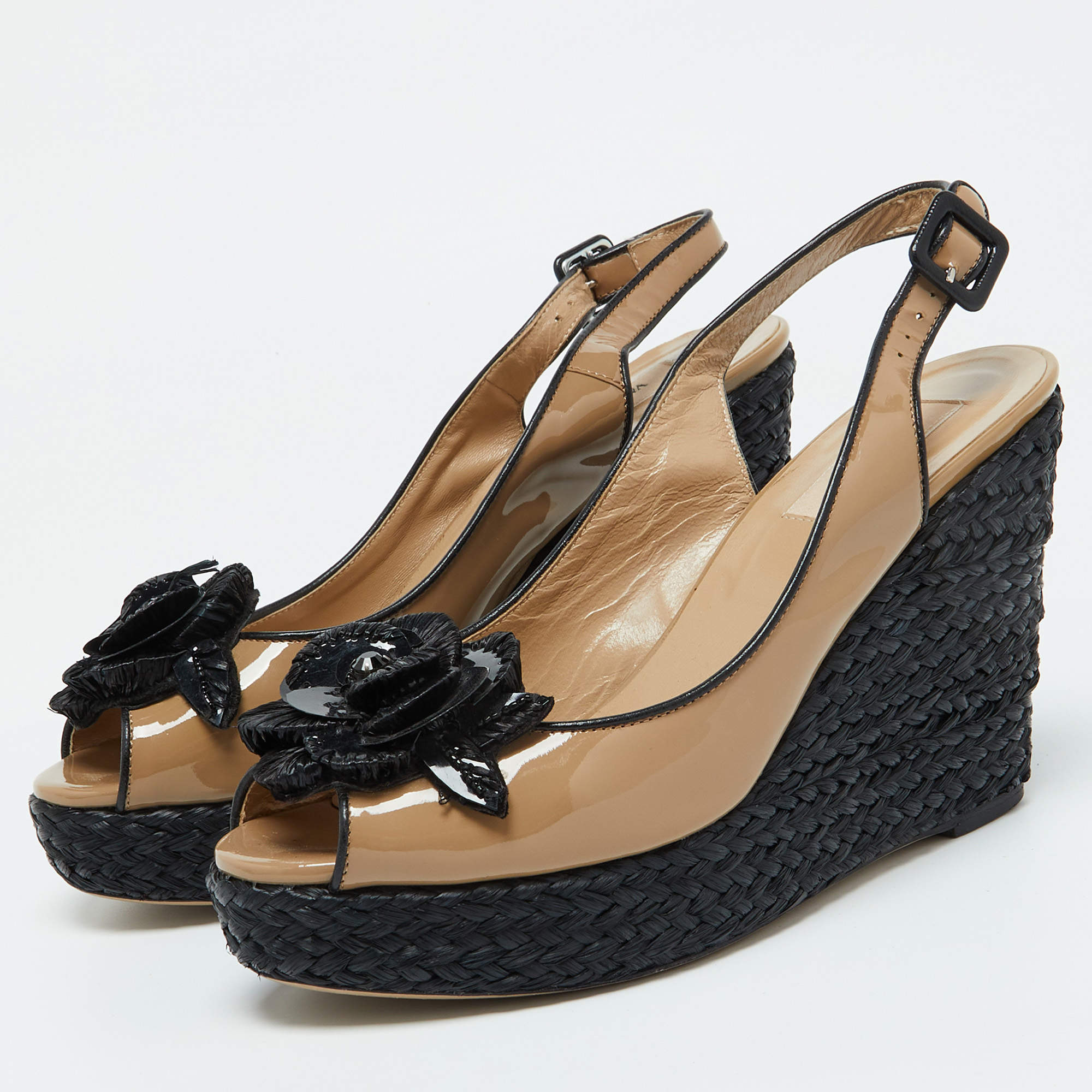 Valentino Beige/Black Patent Leather Rose Embellished Espadrille