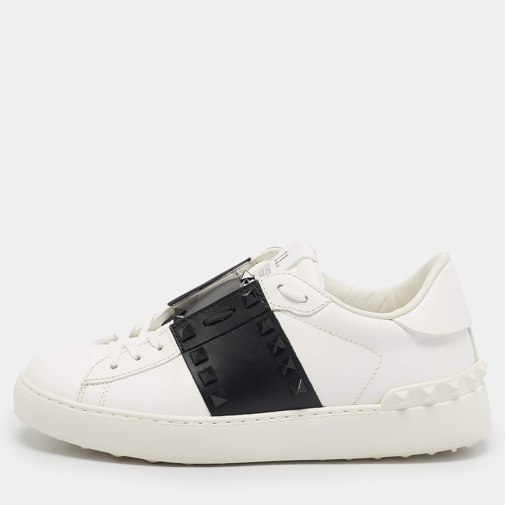 Pre Owned Valentino White/Black Leather Rockstud Low Top Sneakers Size 36.5