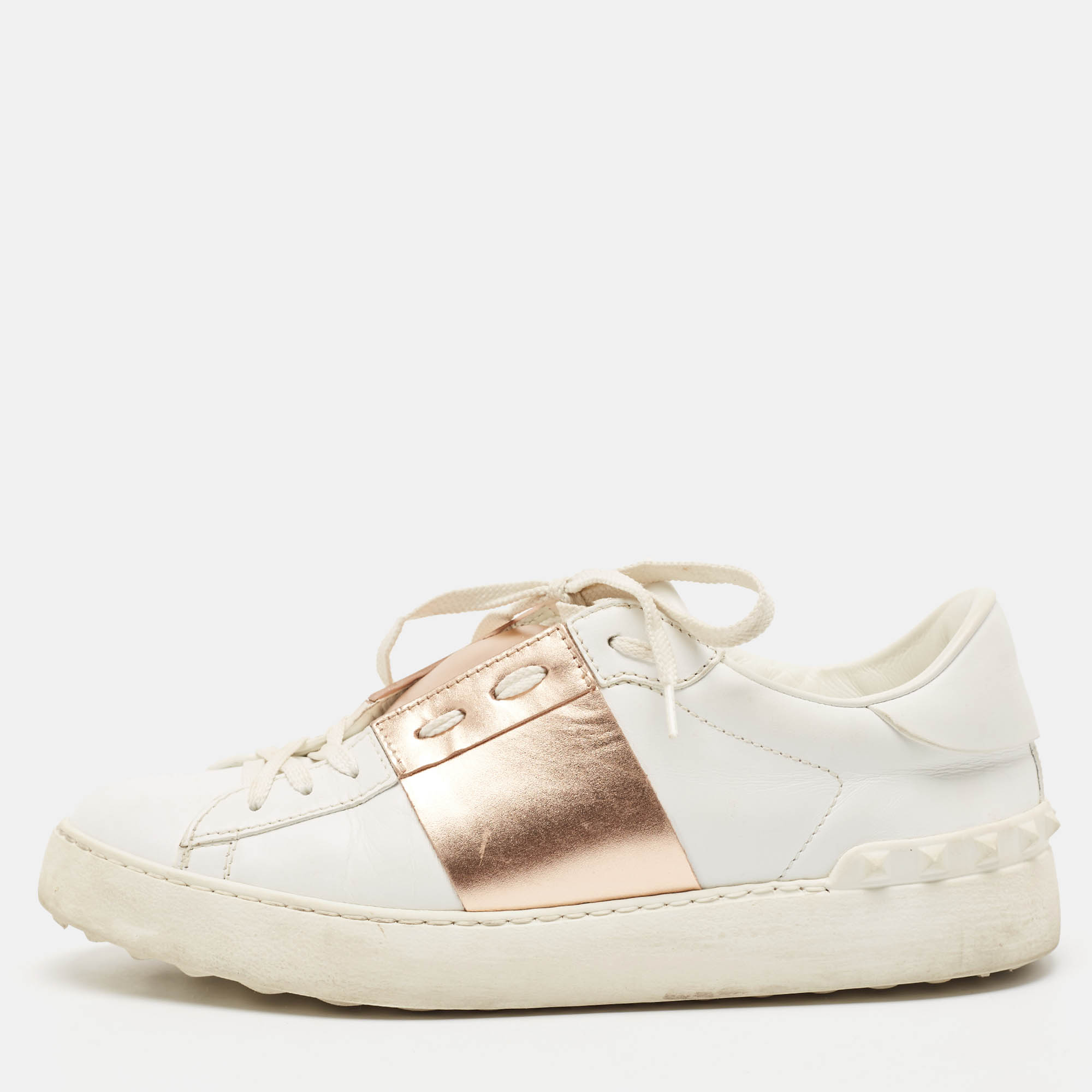 Pre Owned Valentino White/Gold Leather Rockstud Low Top Sneakers Size 39