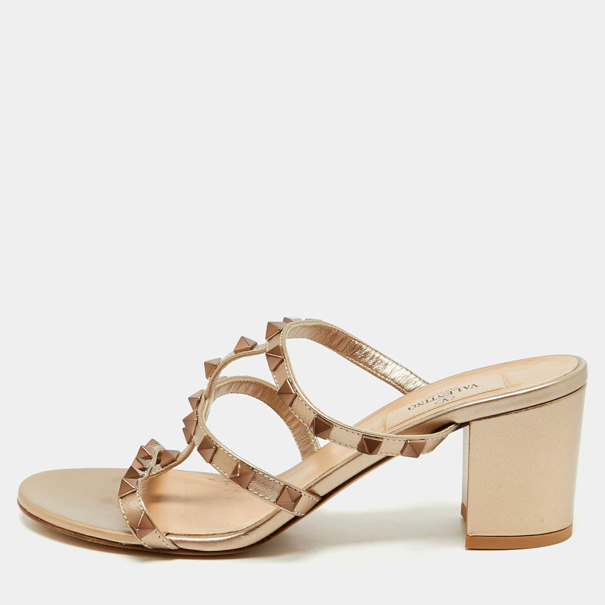 Pre Owned Valentino Gold Leather Rockstud Slide Sandals Size 38