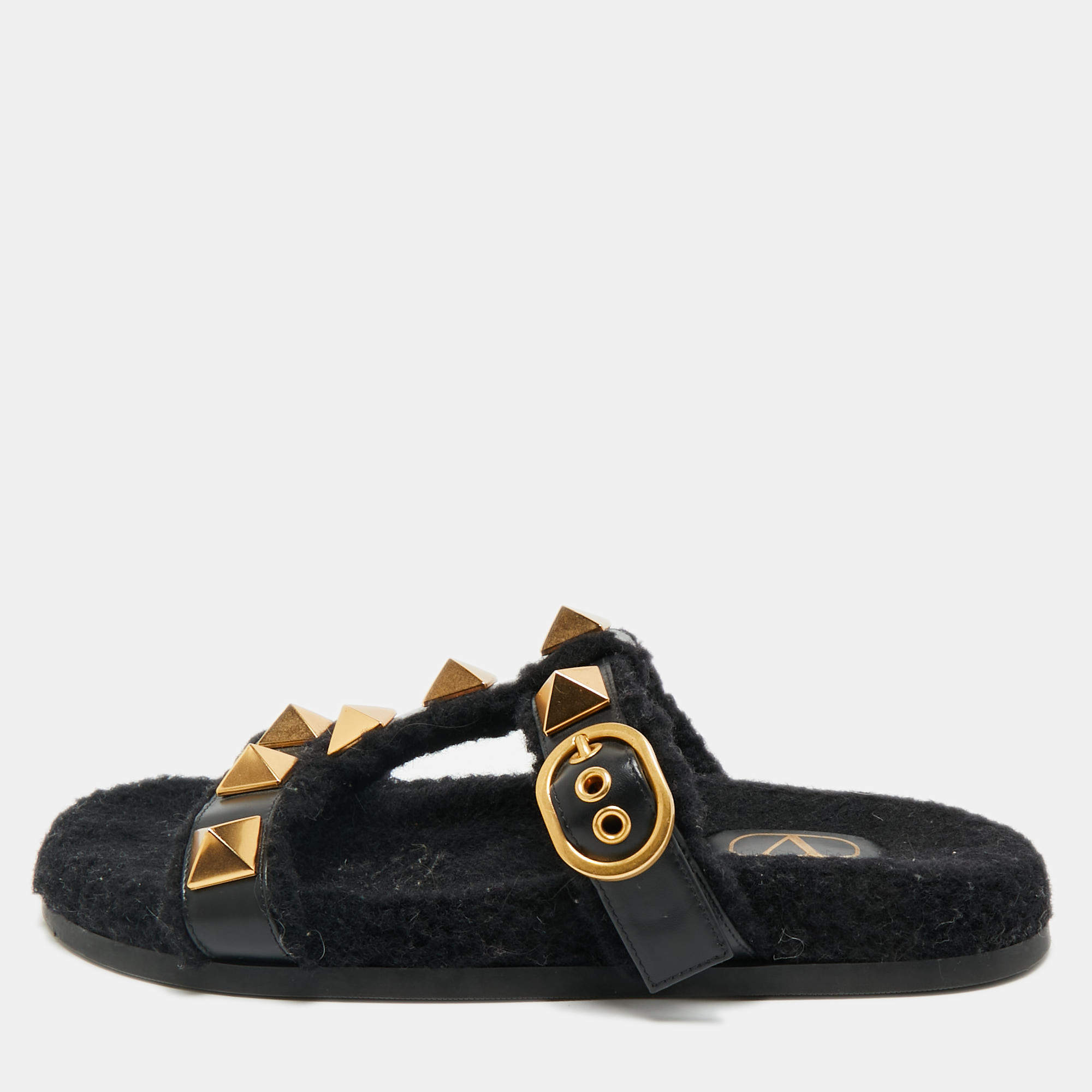 مملوكة مسبقًا صندل فالتنيو رومان ستد جلد بيج مسطح مقاس 39.5