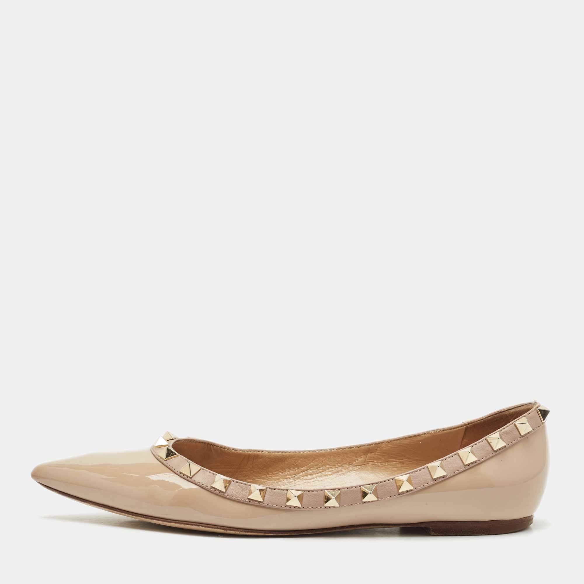 Pre Owned Valentino Beige Patent Leather Rockstud Pointed Toe Ballet Flats Size 37.5
