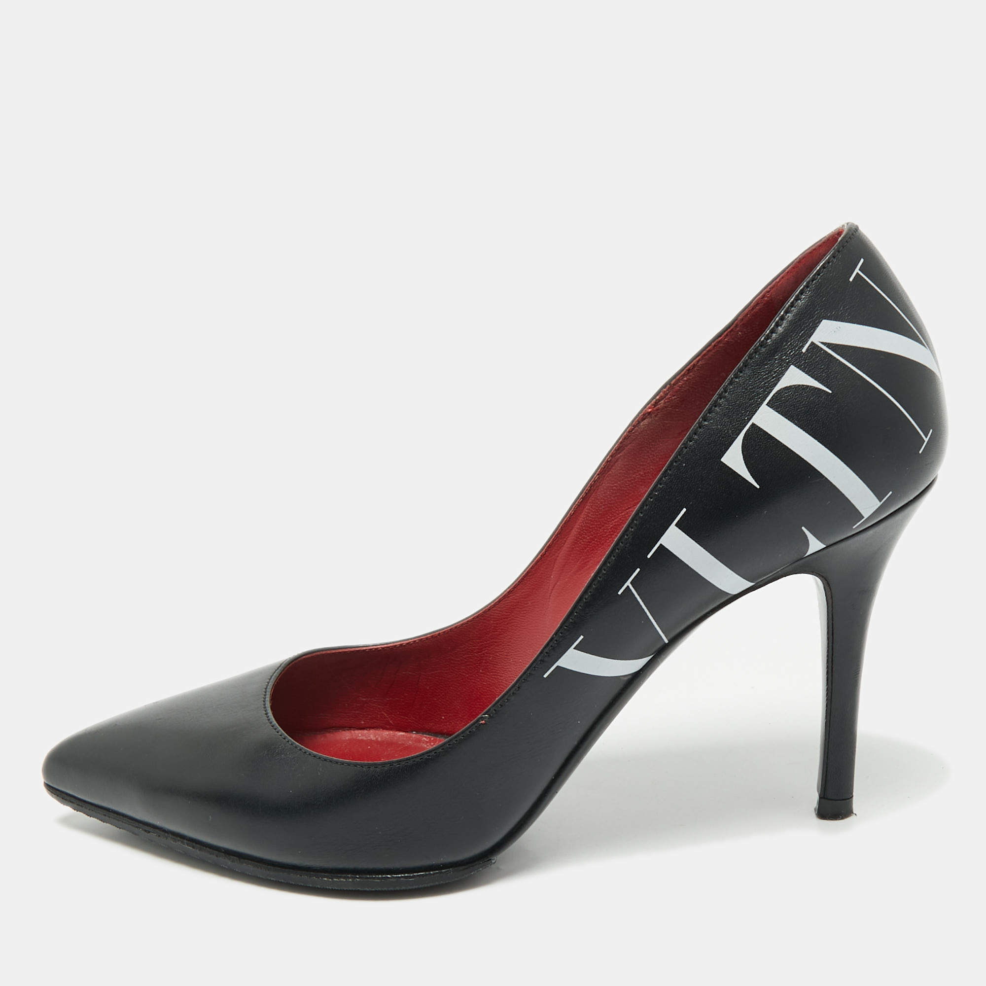 Pre Owned Valentino Black Leather VLTN Pointed Toe Pumps Size 35.5